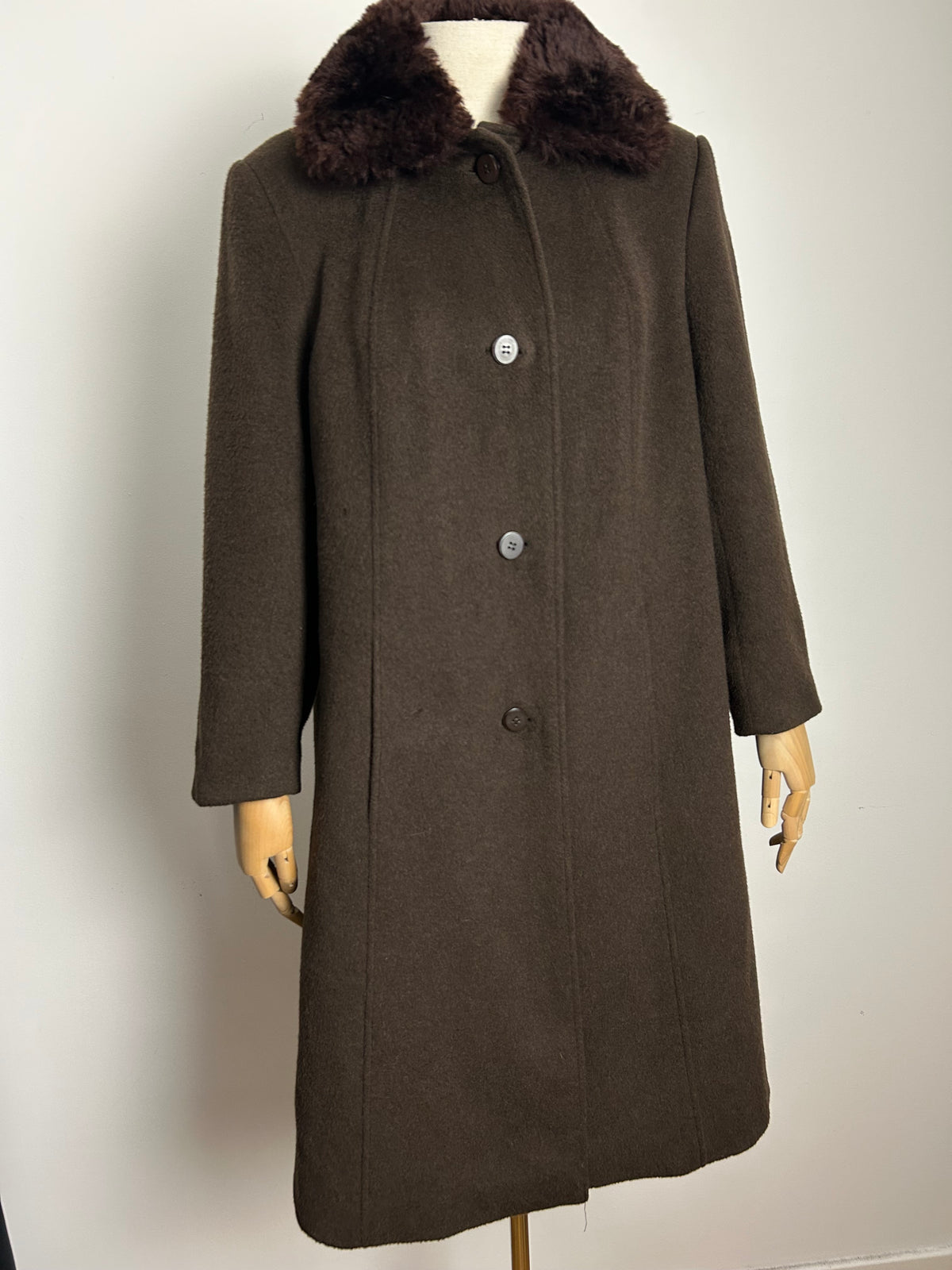 Vintage 1970s VARTEKS Size 12 Dark Brown Wool Mix Faux Fur Collar Winter Coat