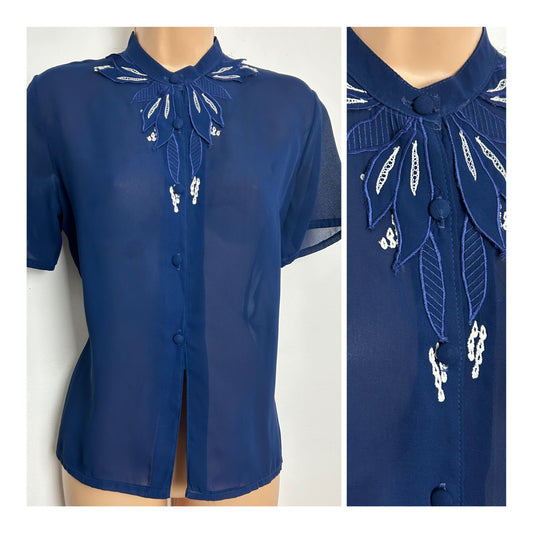 Vintage Early 1980s Size 12 Navy Blue & White Leaf Applique With Embroidered Detail Short Sleeve Blouse