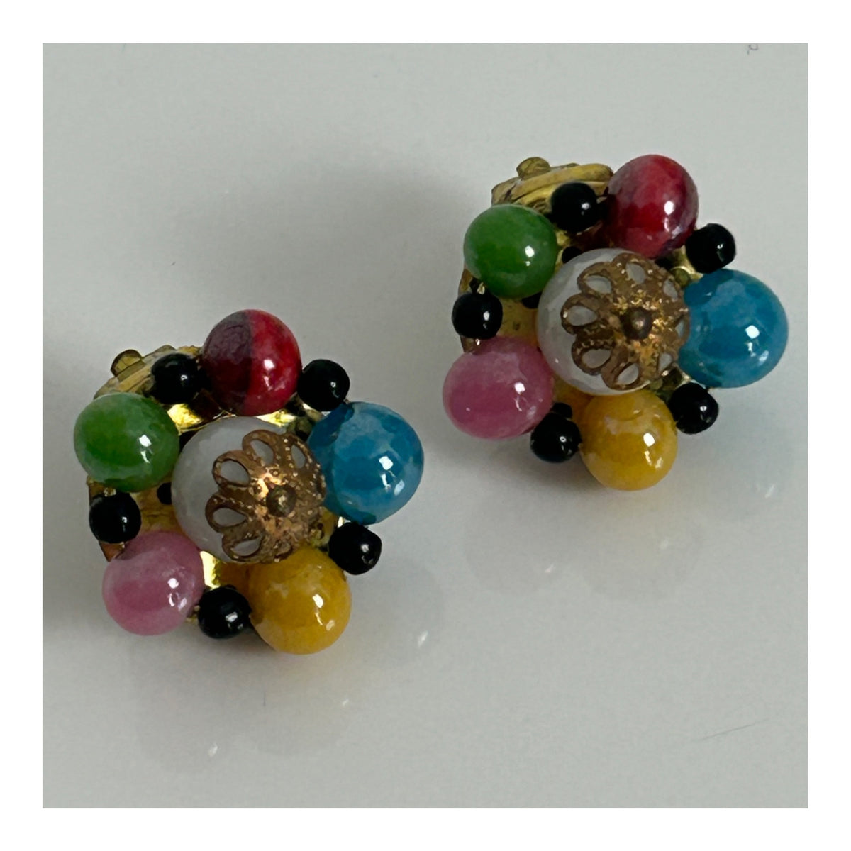 Vintage 1960s Gorgeous Multicolour Stone Set Flower Clip On Earrings