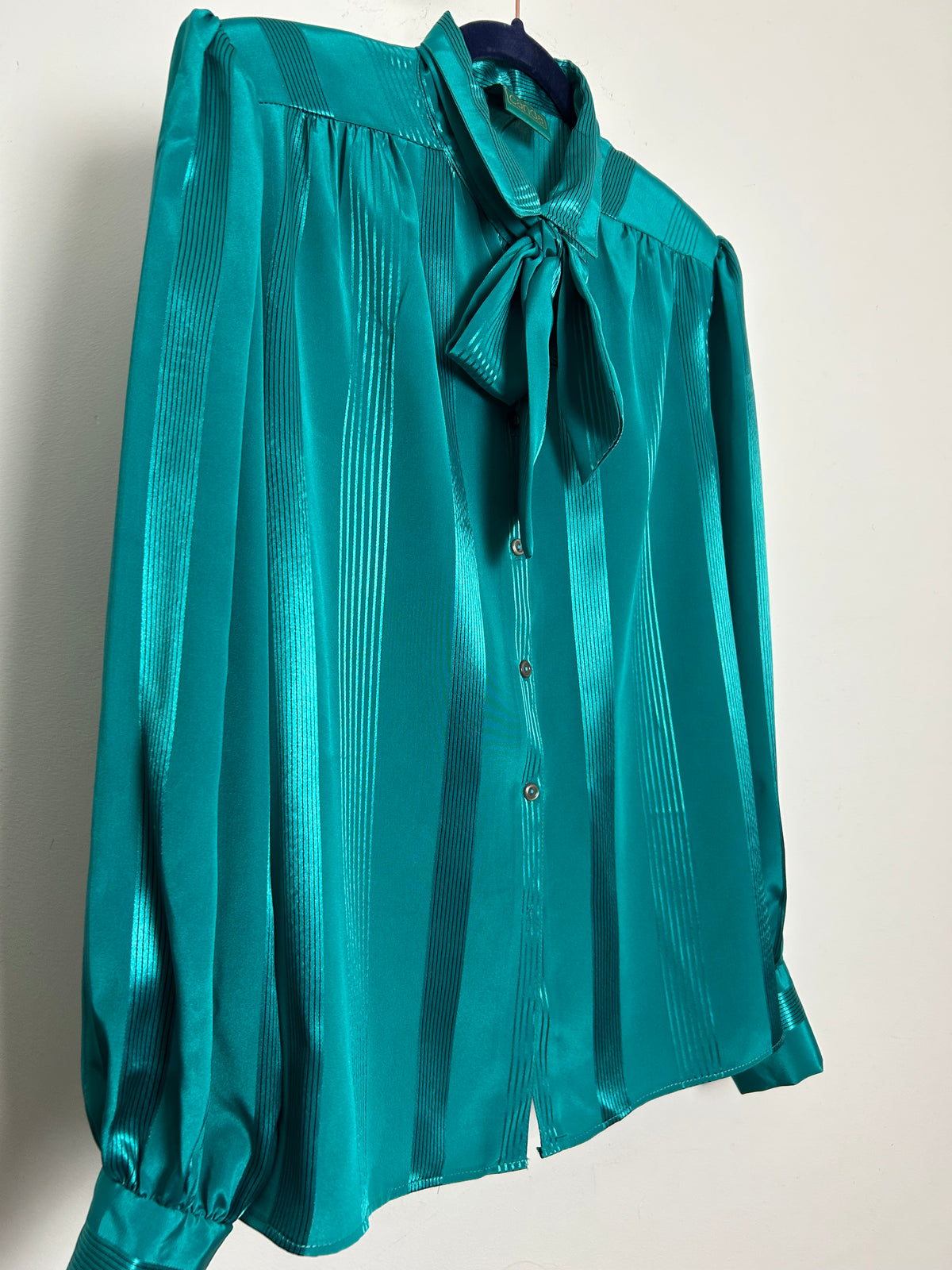 Vintage 1980s CANDA Size 16 Jade Green Pussy Bow Secretary Blouse