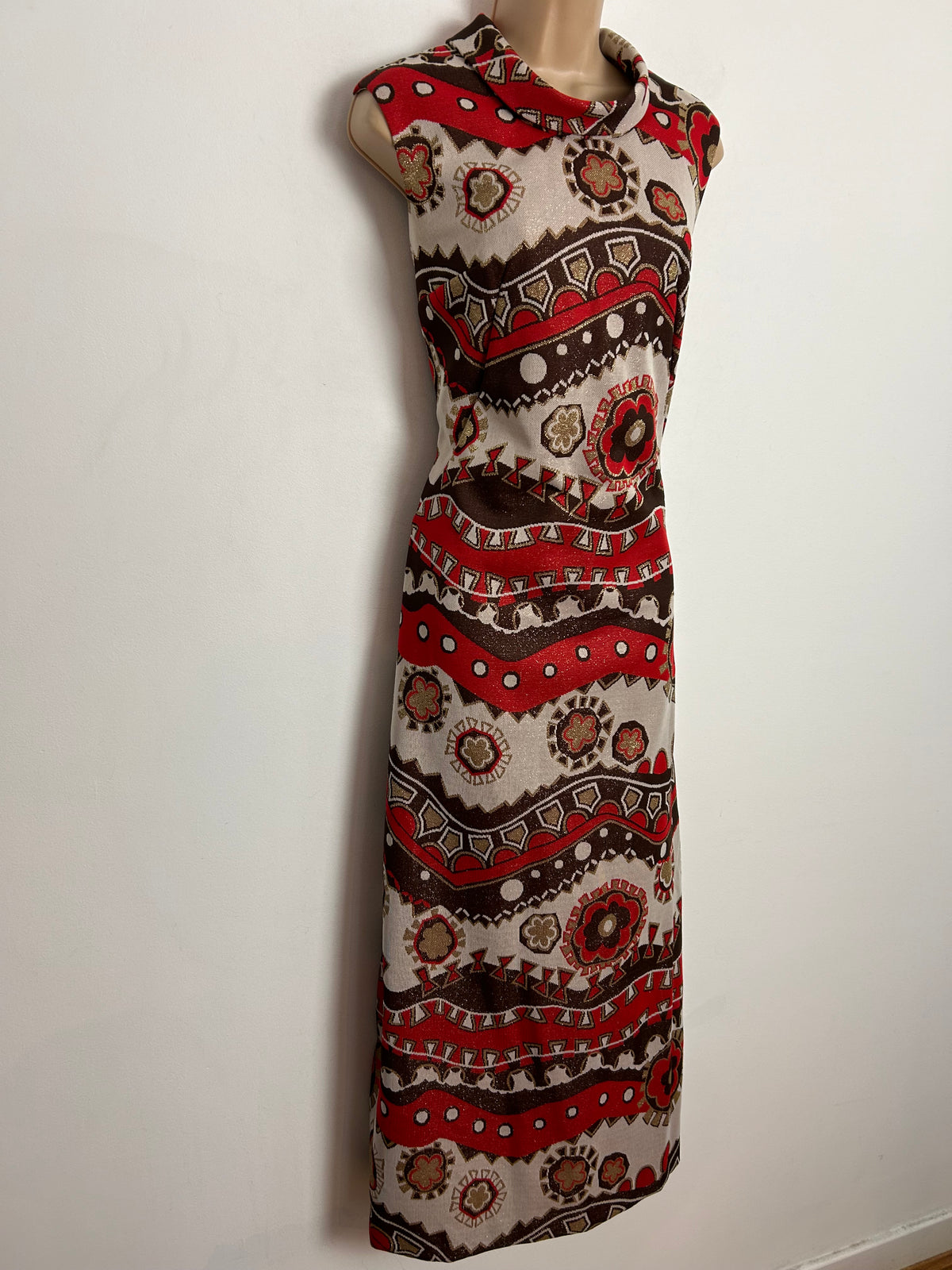 Vintage 1970s UK Size 12 Red Brown Beige & Gold Lurex Abstract Print Column Evening Occasion Maxi Dress