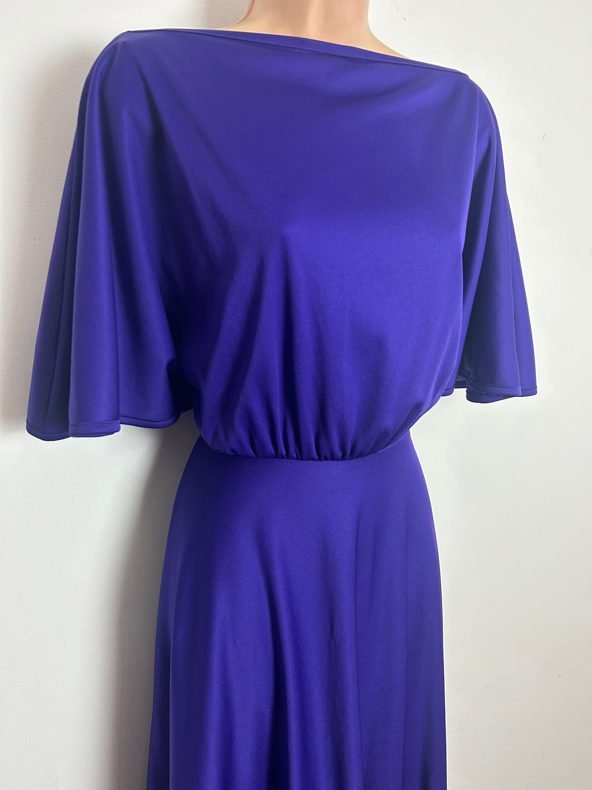 Vintage 1970s Size 8 Purple Flutter Sleeve Slash Neck Maxi Dress