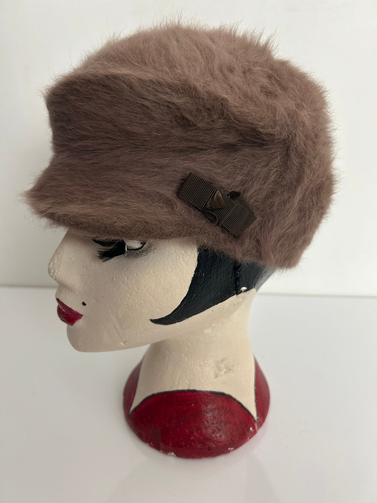 Vintage 1960s Fawn Brown Angora Mix Peaked Baker Boy Style Hat