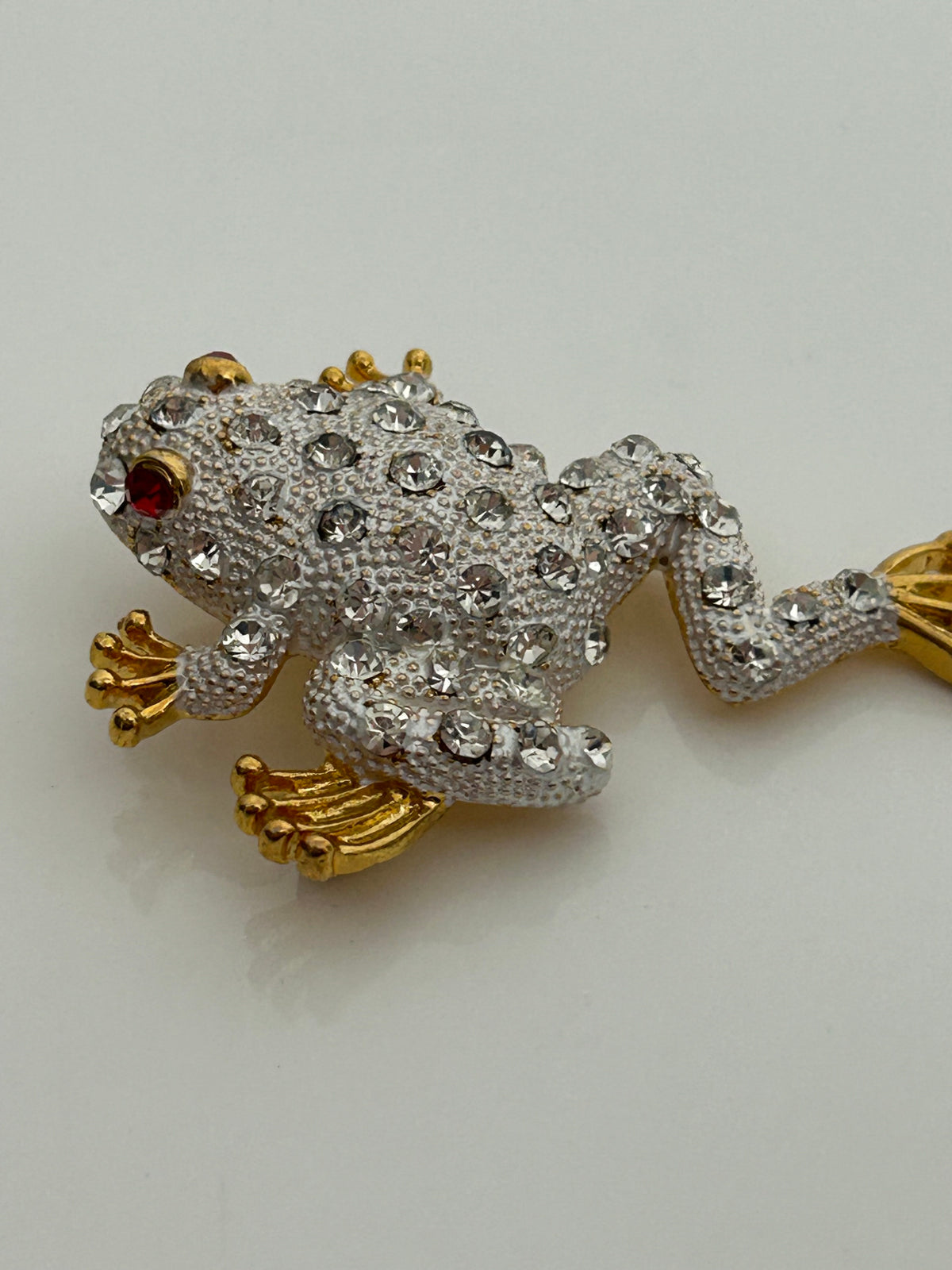Vintage 1980s Gold Tone & Silver Tone Base Metal Diamante Set Frog Brooch