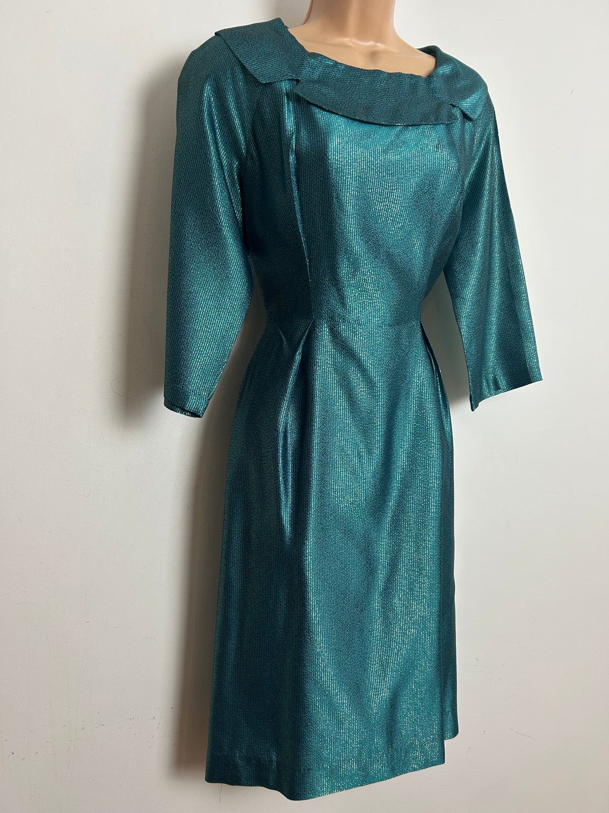 Vintage 1960s Size 10-12 Dark Turquoise & Silver Pinstripe Notch Collar Mid Sleeve Party Dress