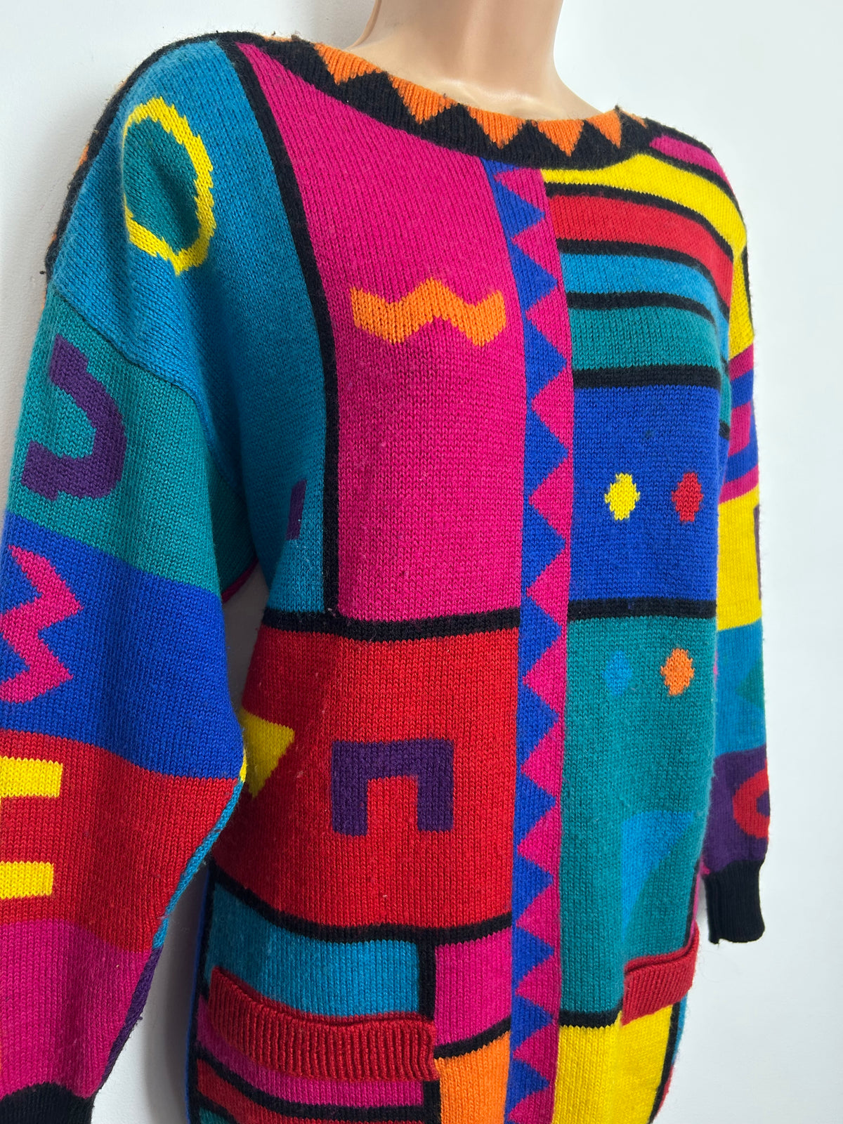 Vintage 1980s BIRDS OF Size 12-14 Bright Multicolour Abstract Geo Print Wool Mix Jumper