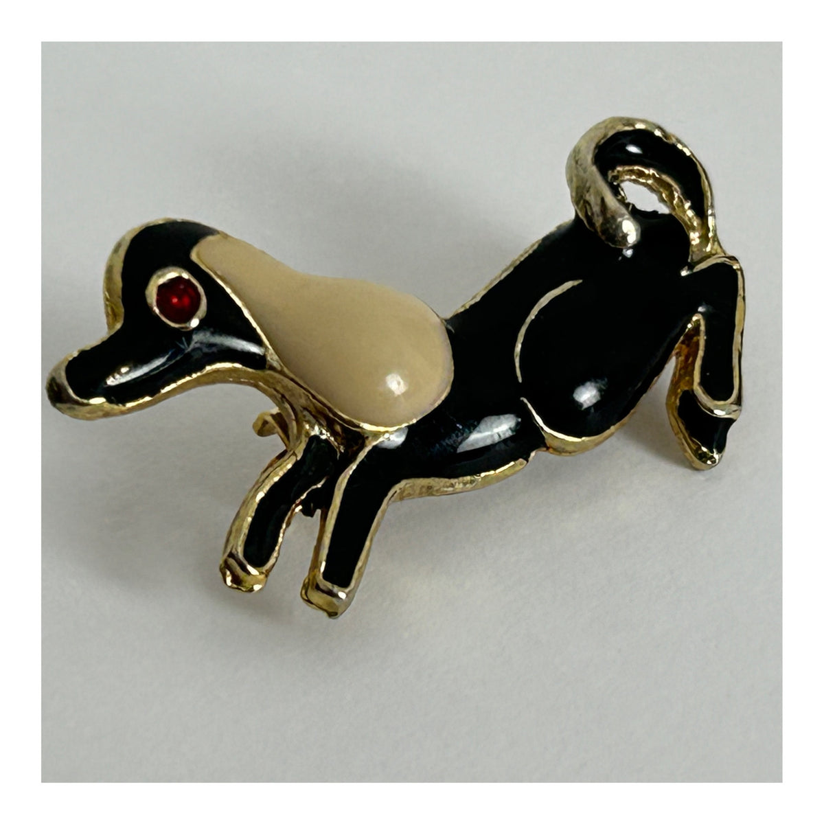 Vintage 1970s Cute Black & Cream Long Eared Dog Brooch