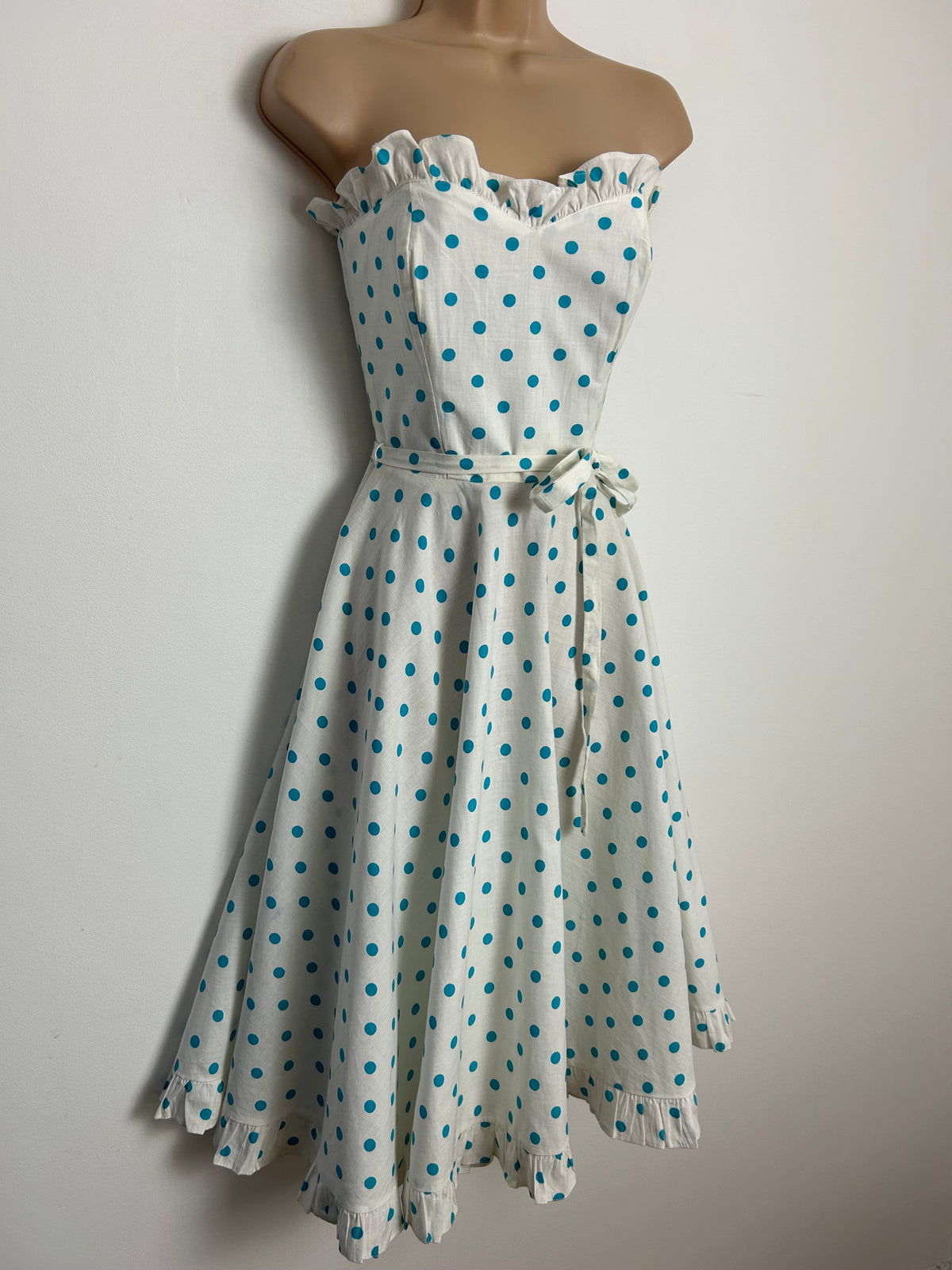 Vintage Early 1980s MUSHROOM LTD Size 6-8 White & Blue Polka Dot Strapless Boned Summer Rockabilly Style Dress
