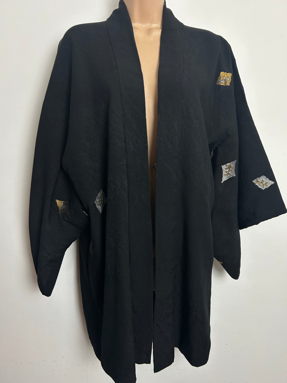 Vintage Up To Size 14-16 Original Japanese Black Gold & Silver Metallic Pattern Haori Kimono