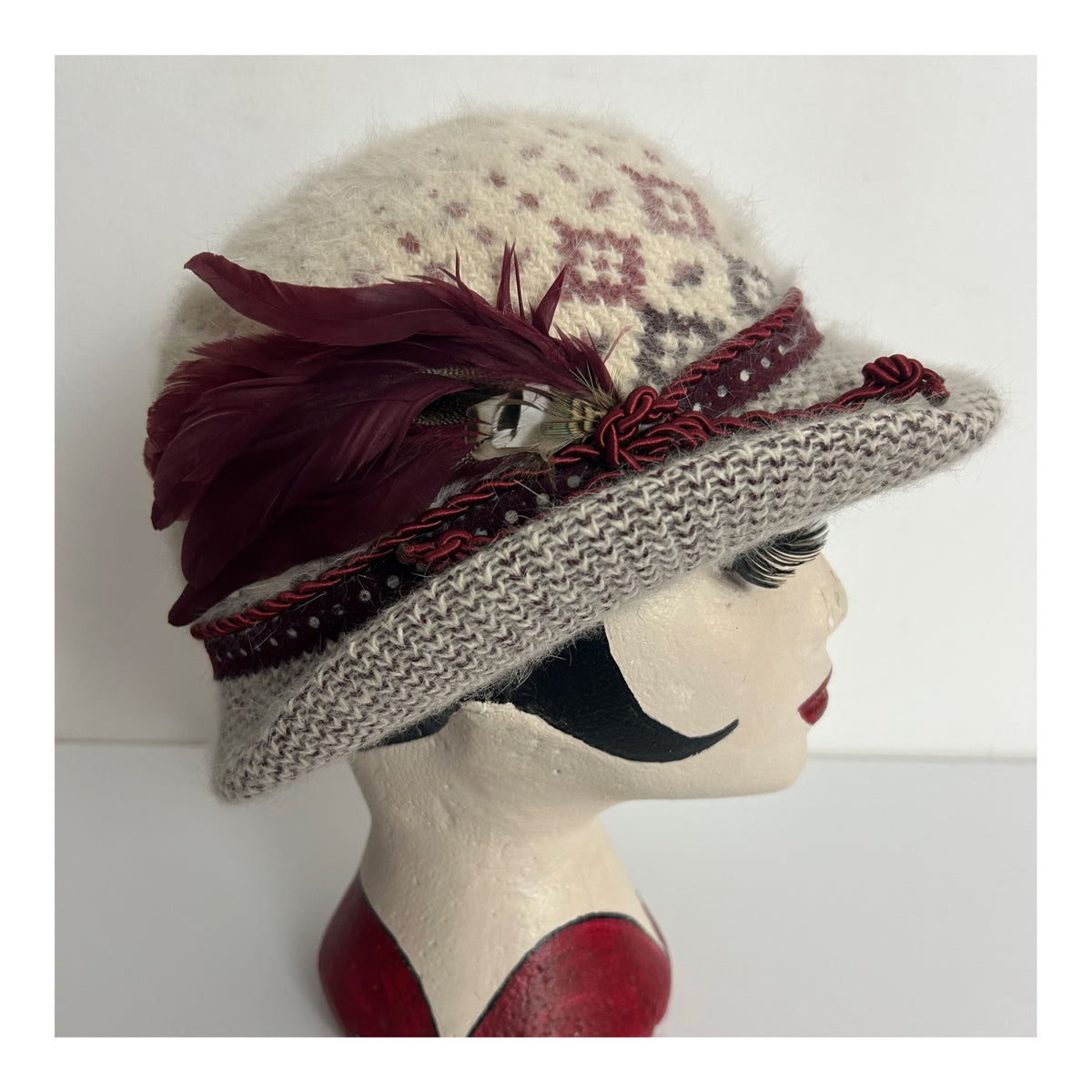 Vintage Gorgeous Cream & Dark Red Angora Mix Feather Detail Trilby Style Hat