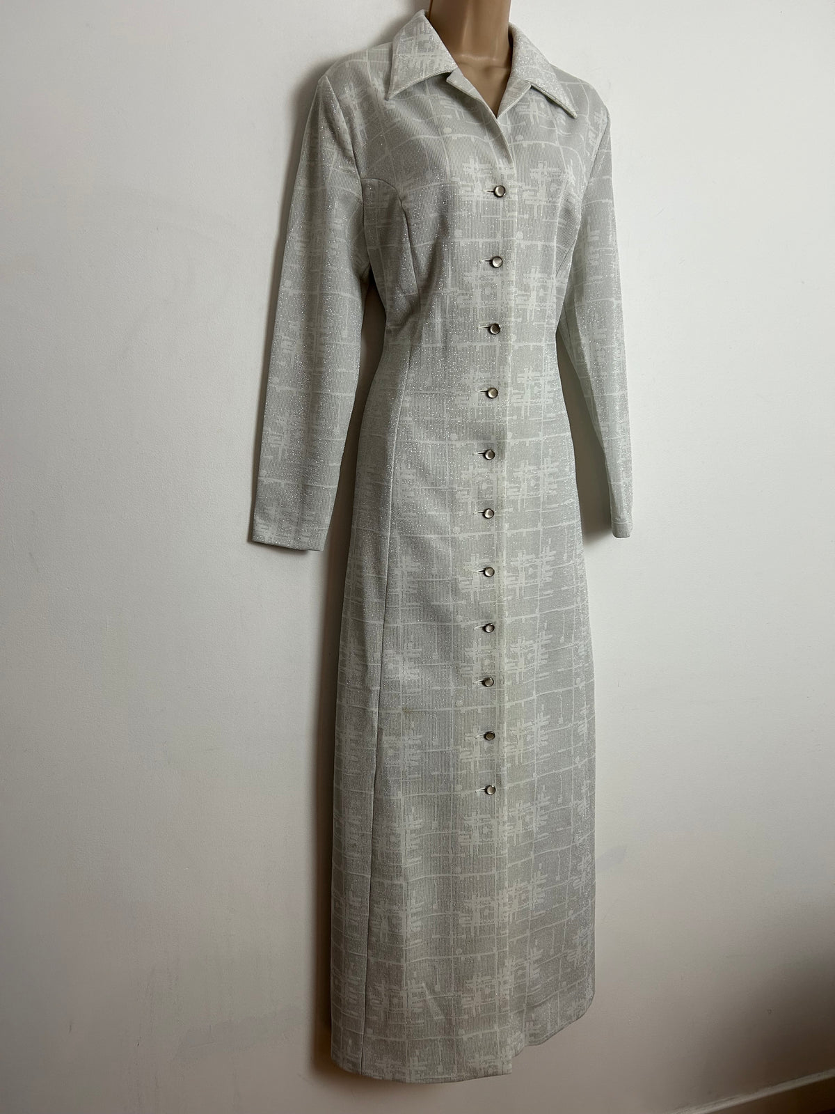 Vintage 1970s LEROSE UK Size 10 White & Metallic Silver Abstract Check Pattern Long Sleeve Occasion Maxi Dress
