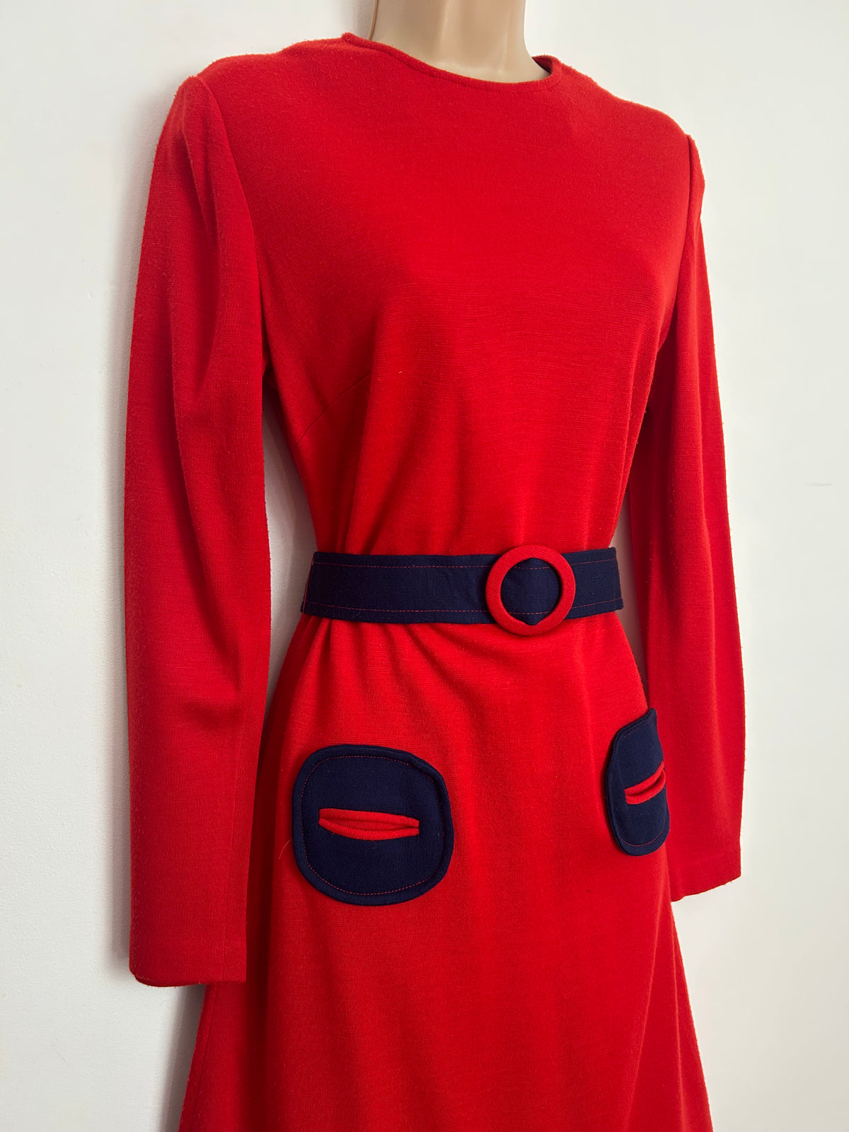 Vintage 1960s Size 10 Red & Navy Blue Contrast Long Sleeve Belted Pocket Detail Mod Jersey Dress