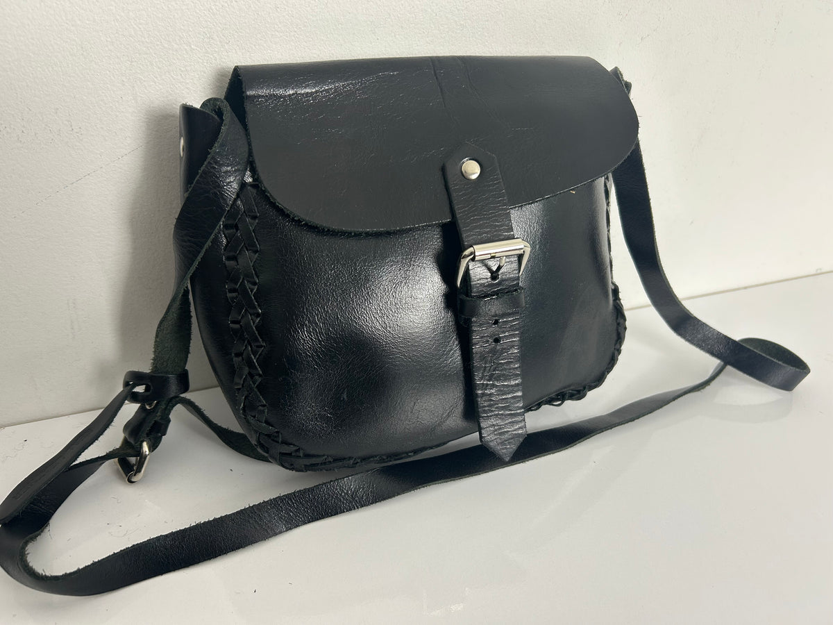 Modern TOPSHOP Black Real Leather Adjustable Strap Shoulder Or Cross Body Saddle Bag