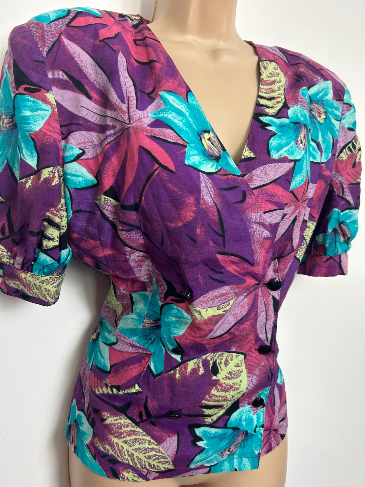 Vintage 1980s Italian Size 12 Purple & Turquoise Floral Print Short Sleeve Peplum Blouse/ Top