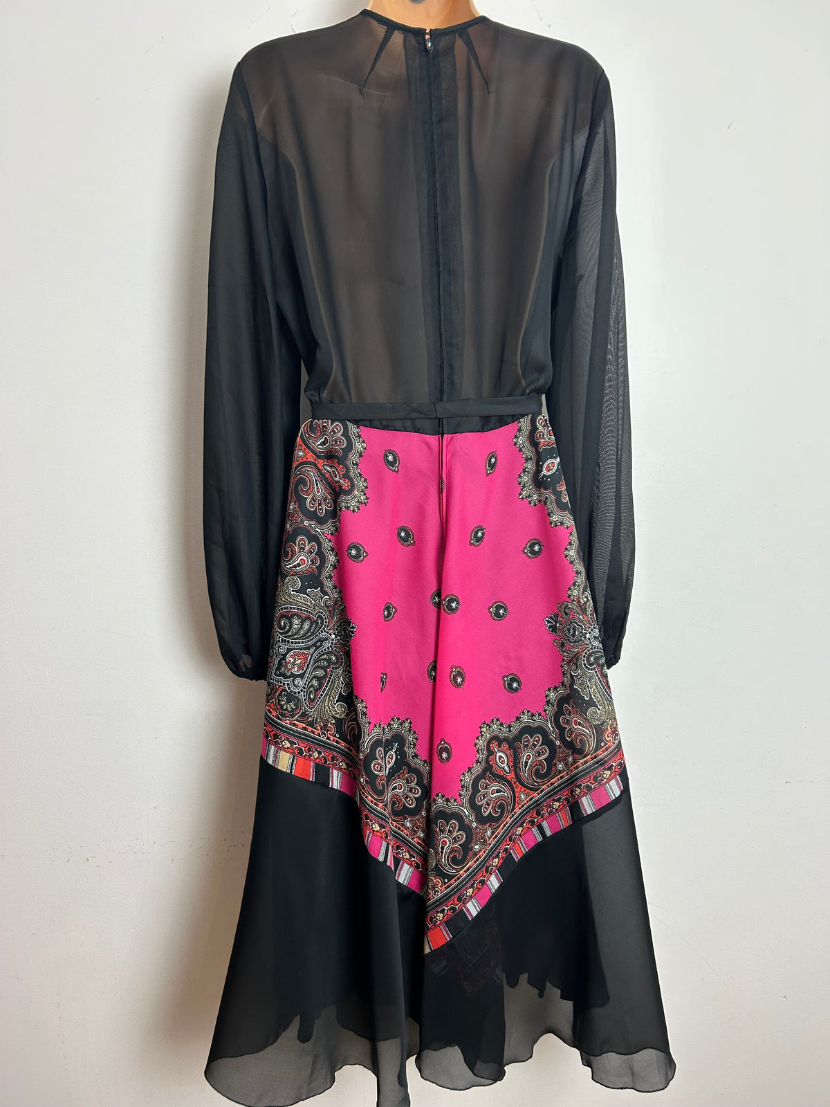 Vintage 1970s Size 16 Black & Pink Chiffon Long Sleeve Belted Midi Day Dress