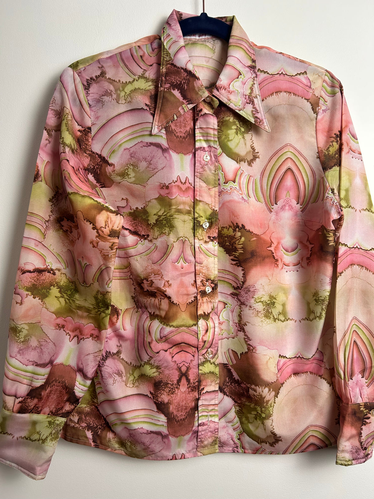 Vintage 1970s Size 14 Pink & Green Tones Abstract Print Long Sleeve Dagger Collar Shirt