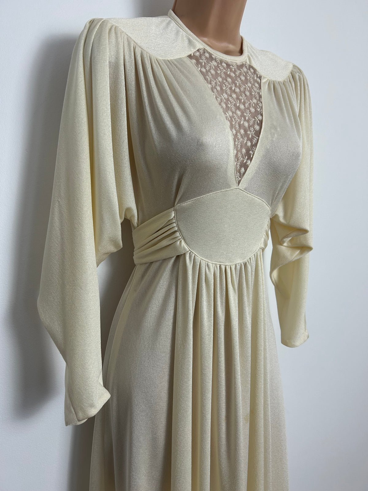 Vintage 1970s MR DARREN Size 8 Cream Lace Panel Grecian Style Draped Sleeve Occasion Wedding Boho Maxi Dress
