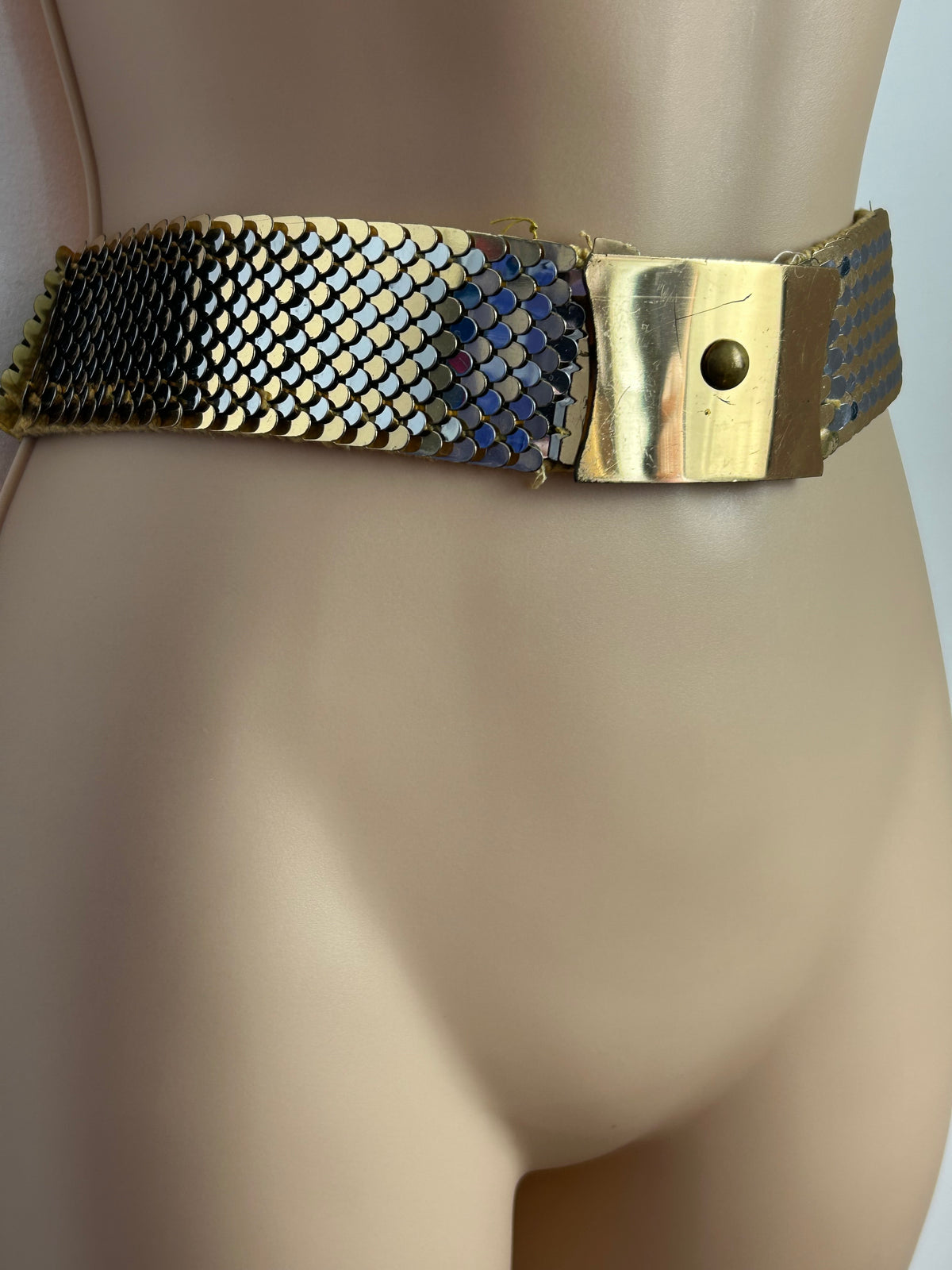 Vintage 1970s Gold & Silver Metal Fish Scale Stretchy Elasticated Belt 4cm Width