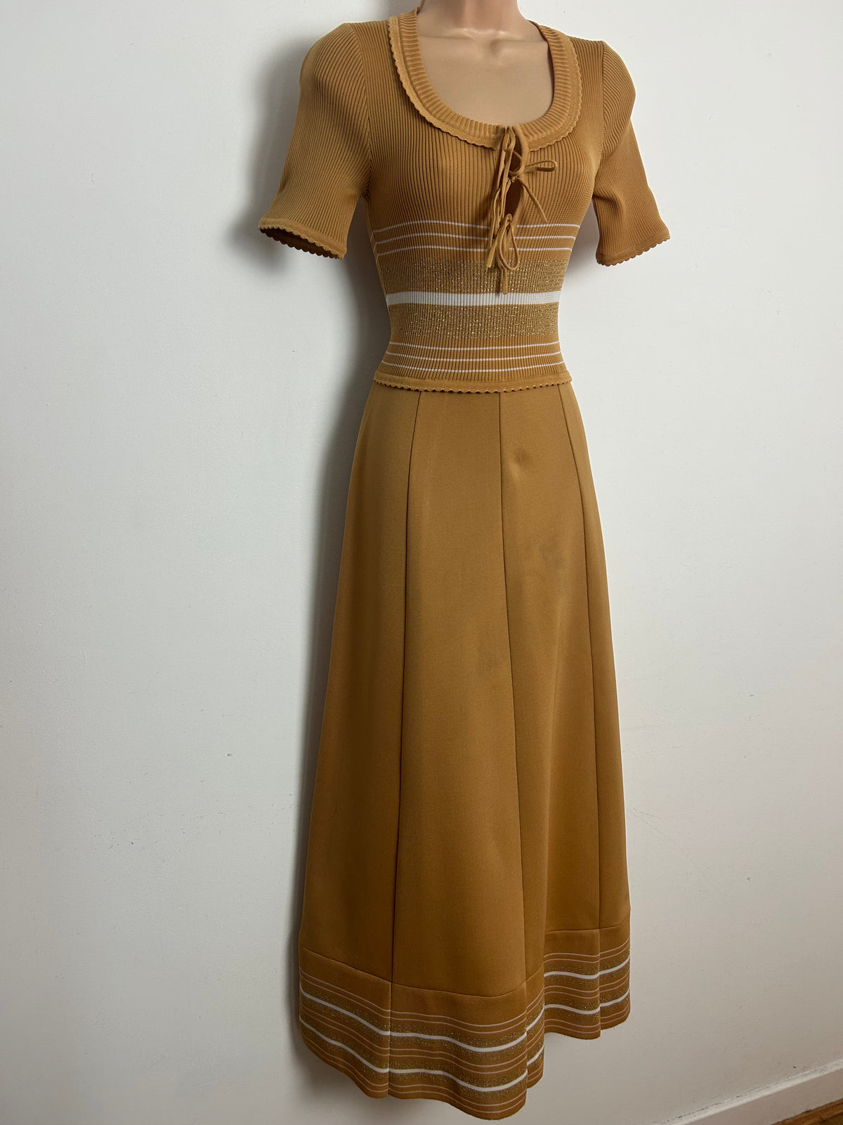 Vintage Early 1970s GINA SOPHISTICATES Up To Size 10 Sandy Beige Ribbed Stripe Pattern Maxi Dress