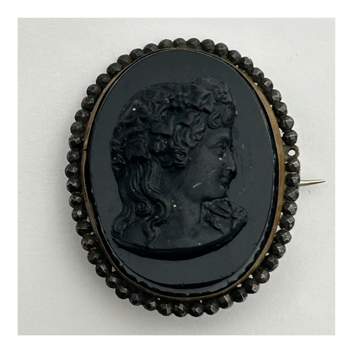 Antique Victorian Pinchbeck & Jet Mourning Cameo Brooch