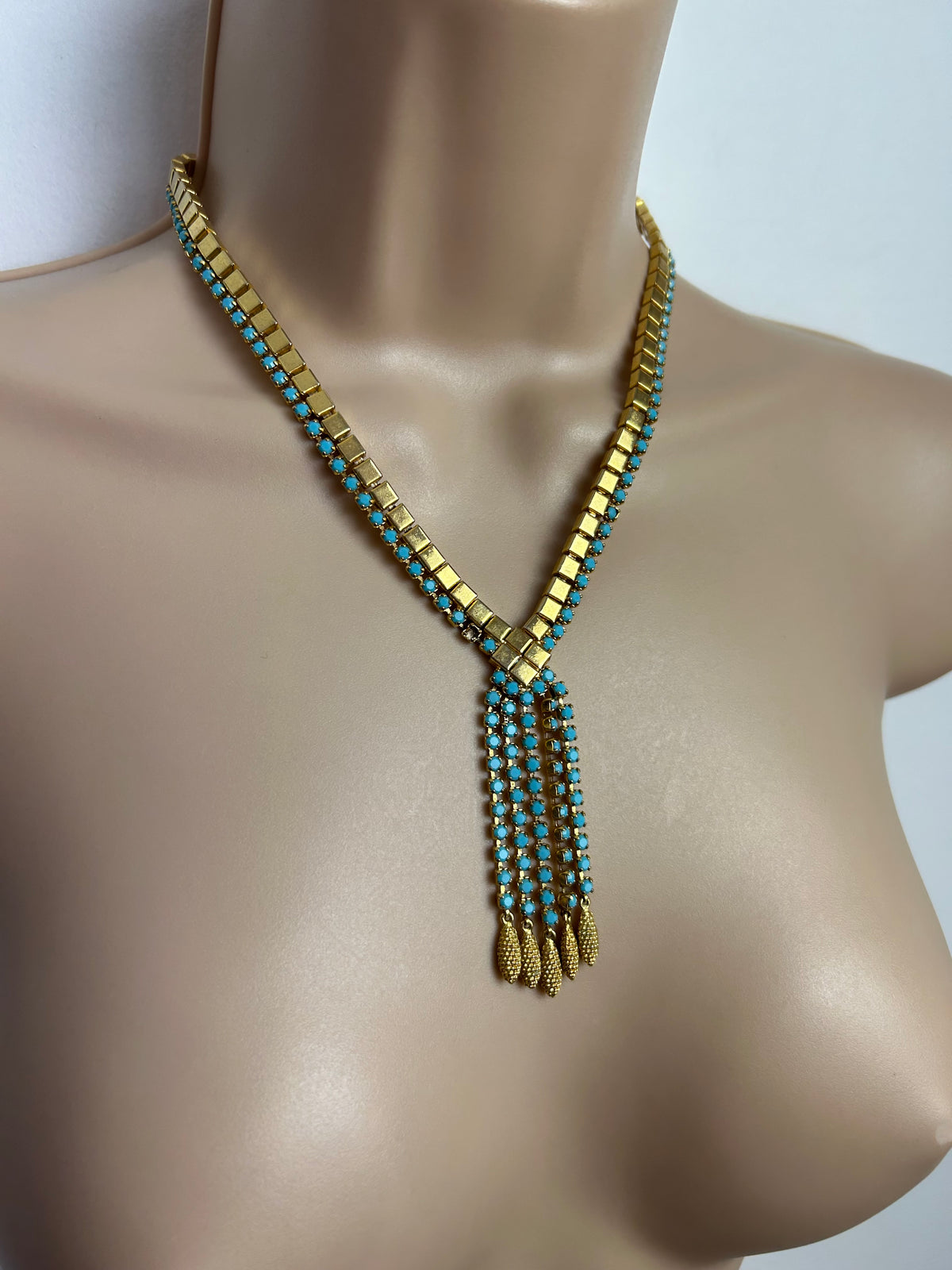 Vintage 1960s Beautiful Gold Tone Turquoise Bead Five Strand Necklace