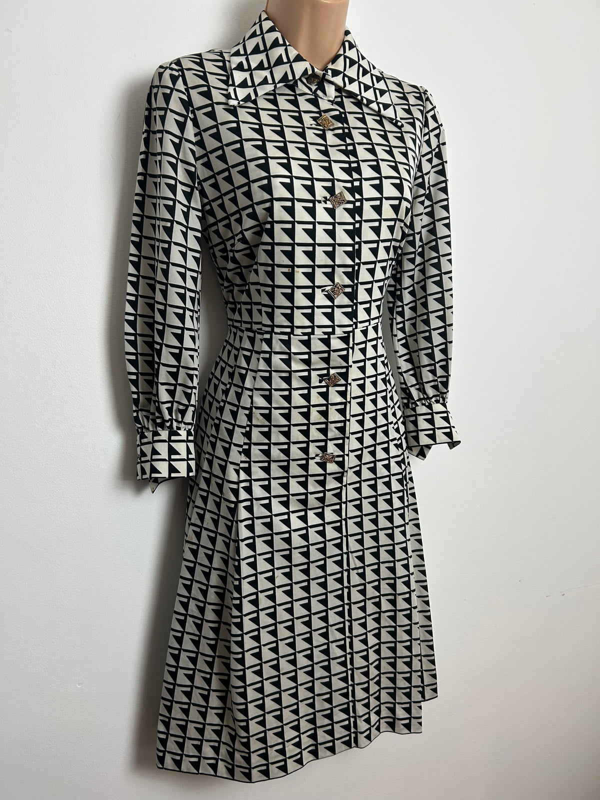 Vintage 1970s FASHION LADY Size 10 White & Black Geo Check Print Long Sleeve Day Dress