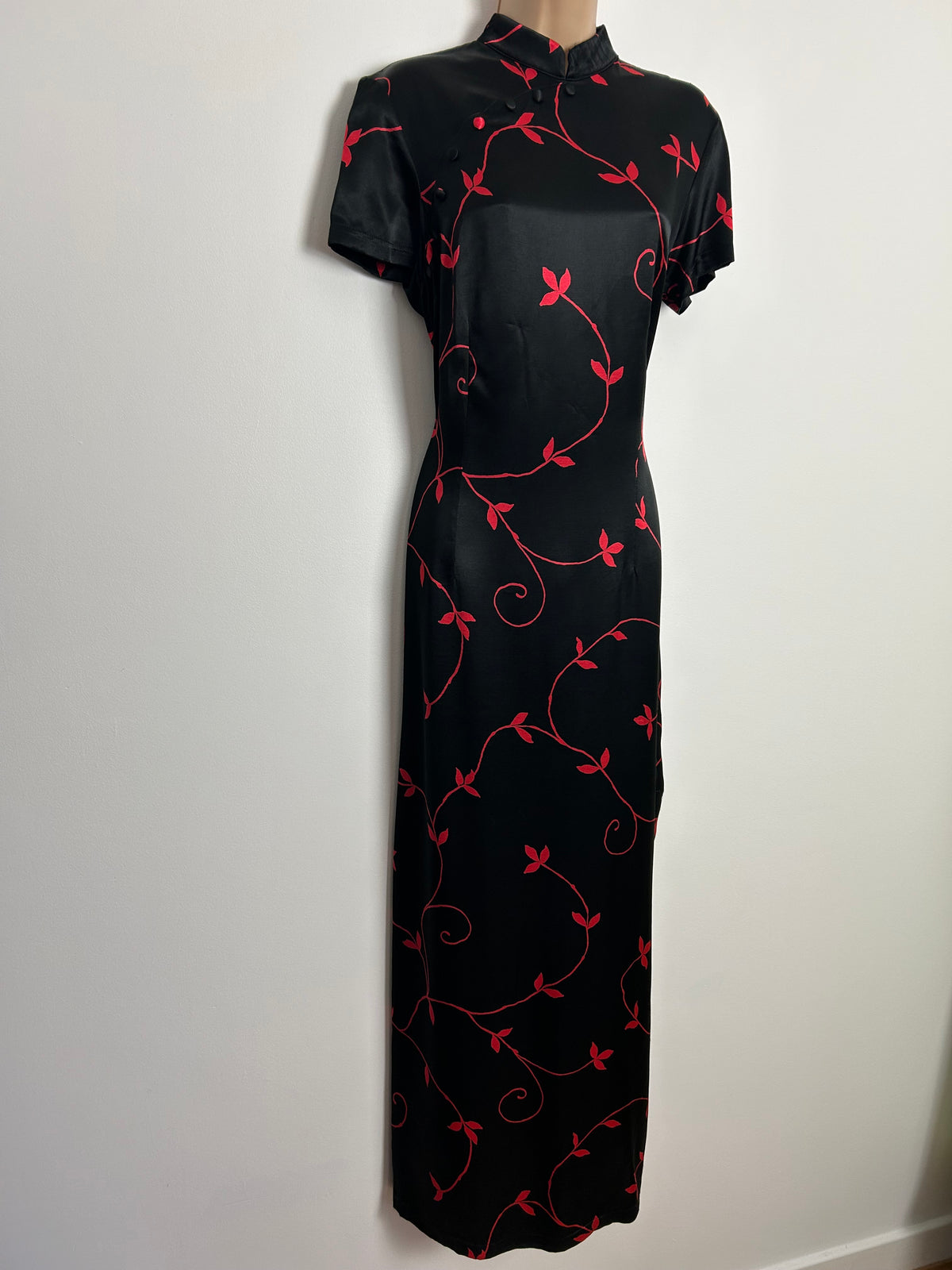 Vintage 90s Y2K UK Size 12 Black & Red Leaf Print Silky Feel Cheongsam Style Maxi Dress