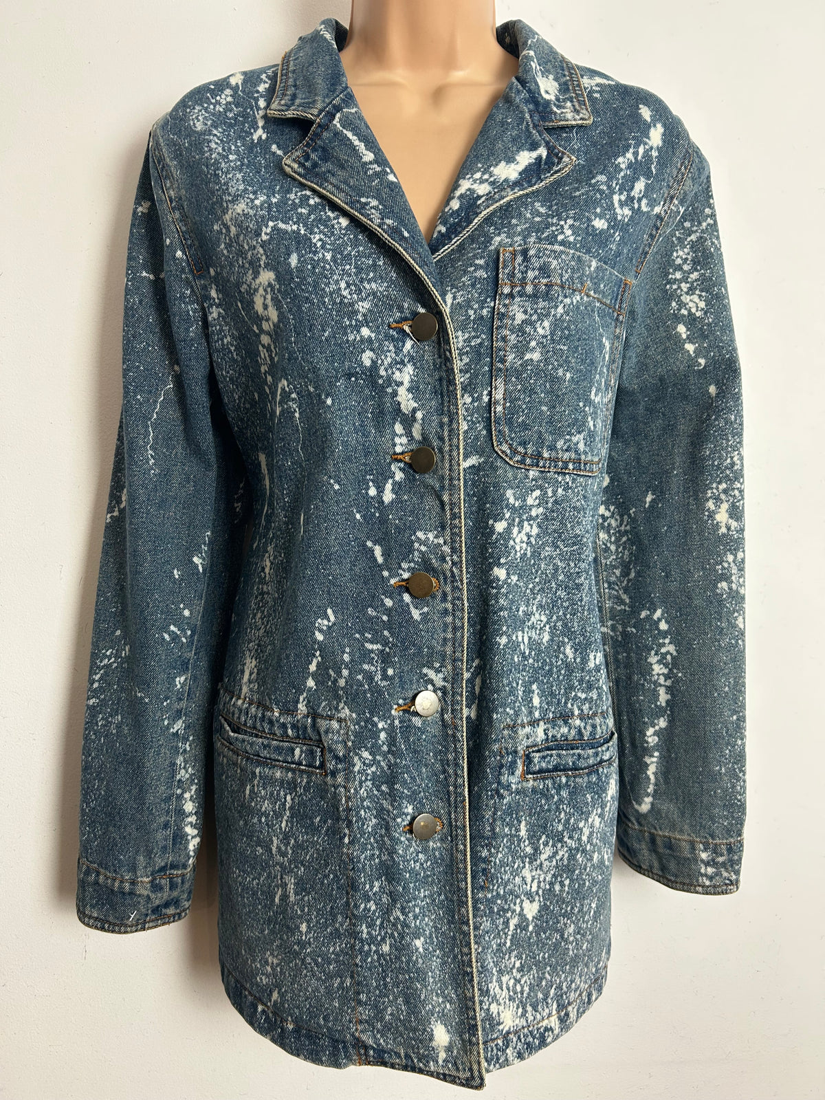 Vintage 1990s HARVE BERNARD Size 12-14 Splatter Pattern Blazer Style Denim Jacket