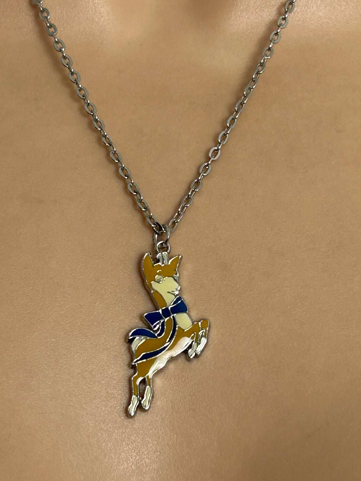 Vintage 1970s Collectable Retro Kitsch BABYCHAM Enamel Deer Pendant & Necklace