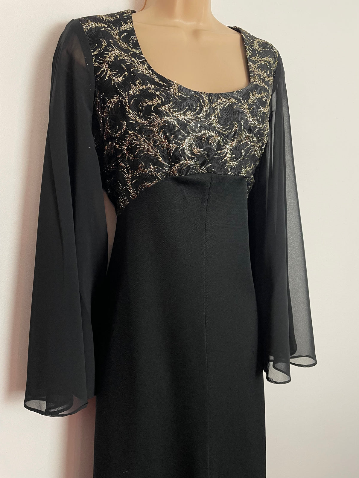 Vintage 1970s UK Size 8 Black & Metallic Gold Flared Sleeve Xmas Party Occasion Evening Maxi Dress