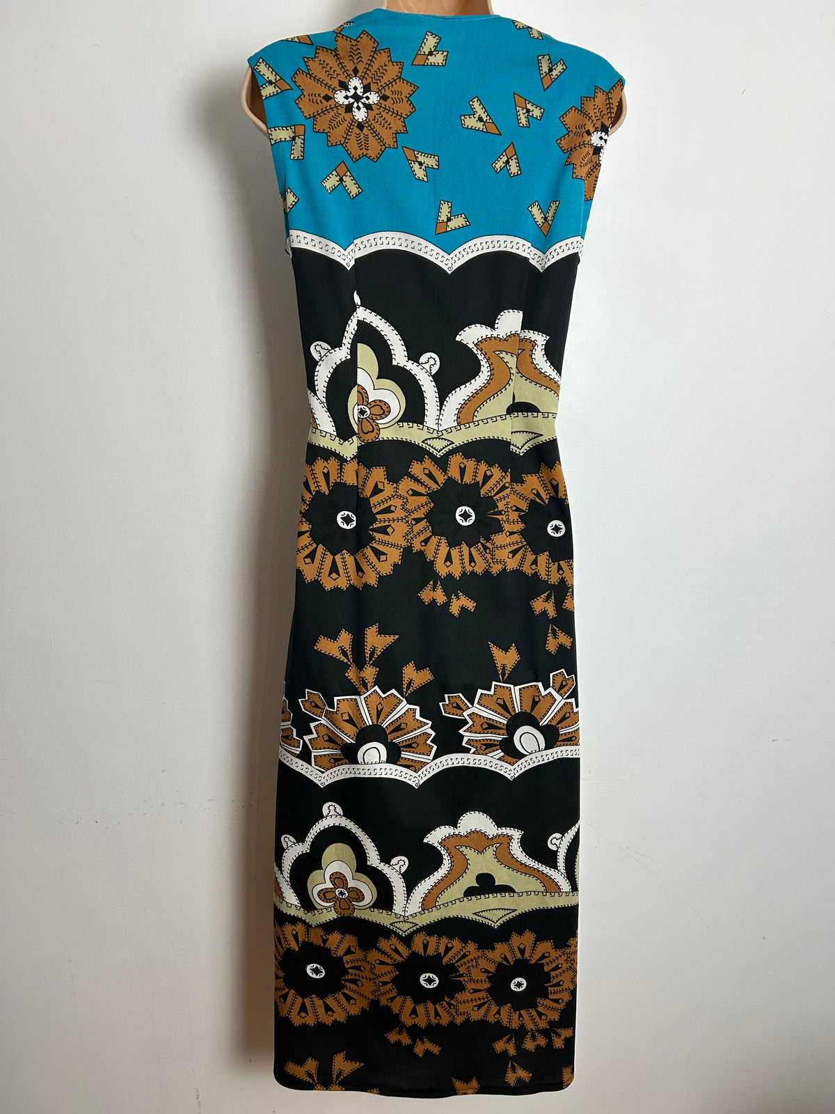 Vintage 1970s Size 8-10 Black Turquoise & Brown Abstract Print Sleeveless Midaxi Dress