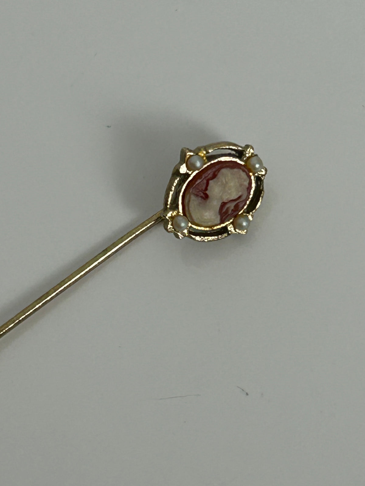Vintage Circa 1960s Simulated Cameo Stick Pin With Faux Seed Pearls