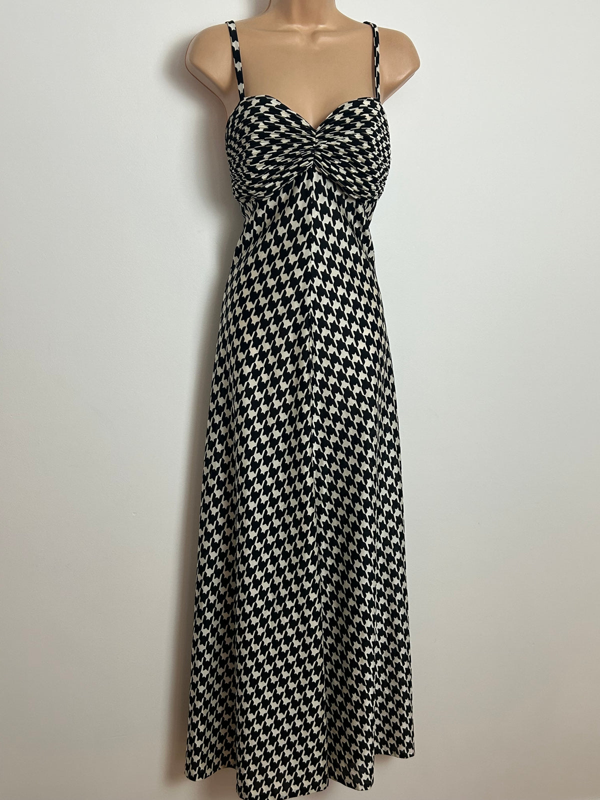 Vintage Late 1960s CARNEGIE OF LONDON Size 12 Black & White Dogtooth Check Occasion Maxi Dress