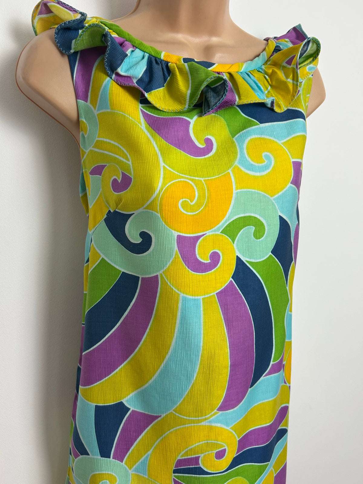 Vintage 1960s Size 10-12 Yellow Blue Purple & Green Swirl Print Ruffle Trim Shift Dress