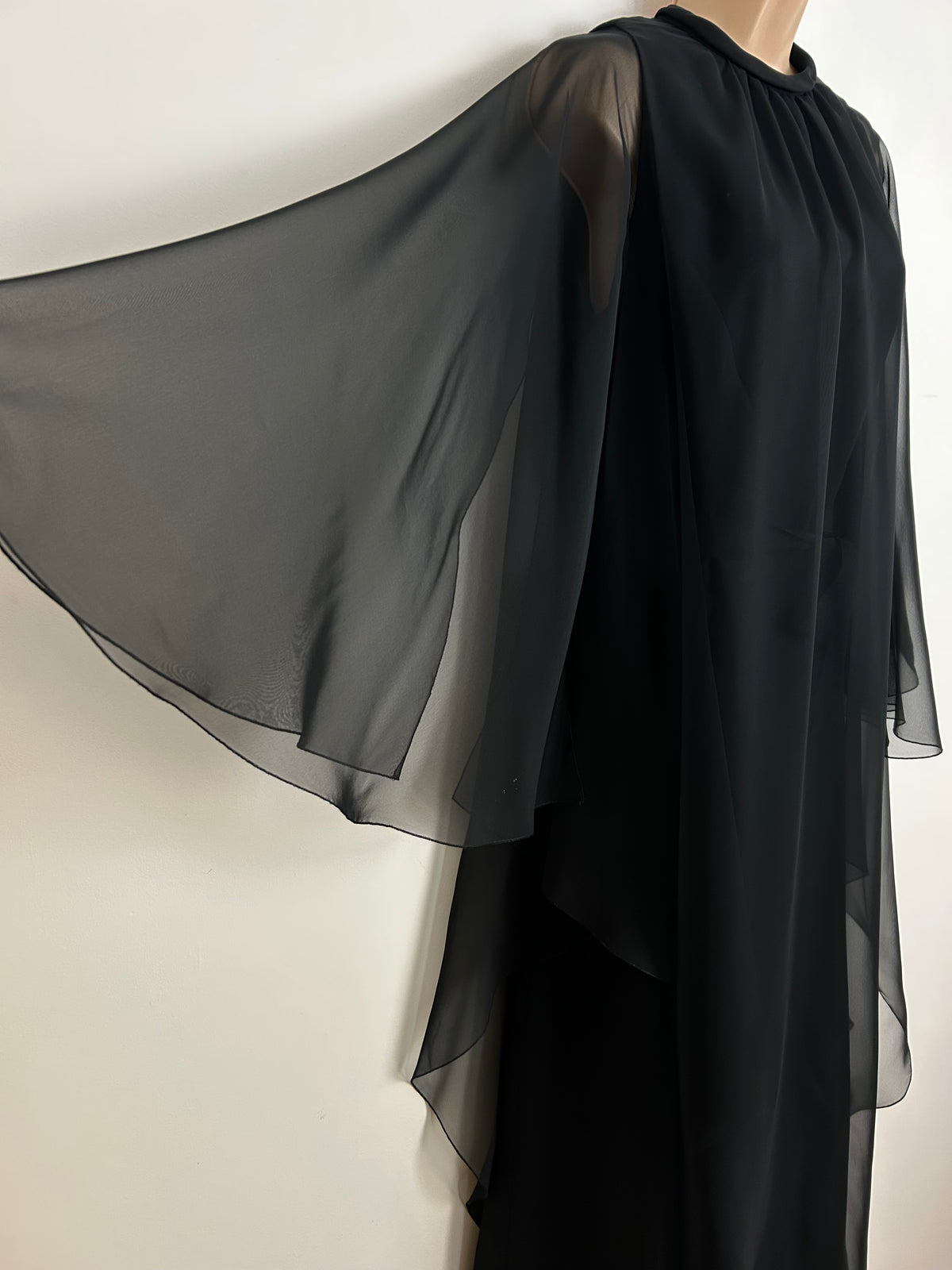 Vintage 1970s Size 12 Black Chiffon Long Floaty Sleeve Belted Layered Occasion Evening Maxi Dress
