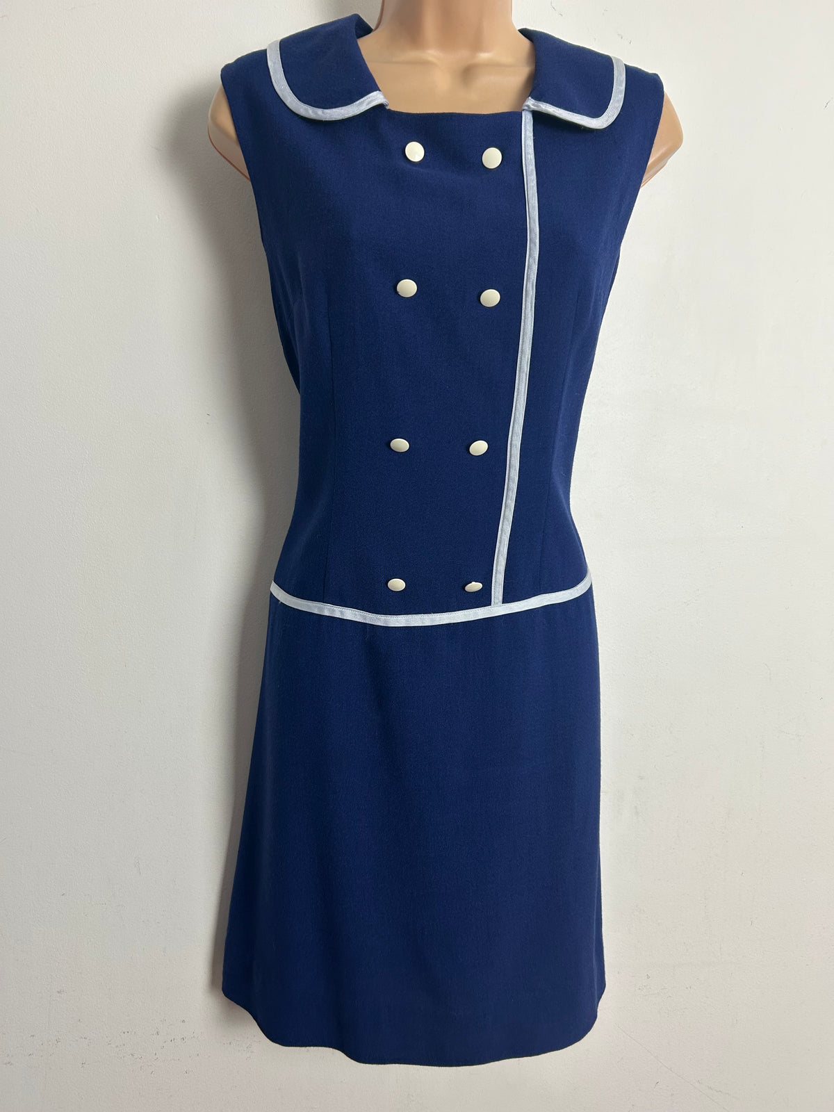 Vintage Early 1970s CONTESA Size 10-12 Navy Blue Sleeveless Double Breasted Mod Shift Dress