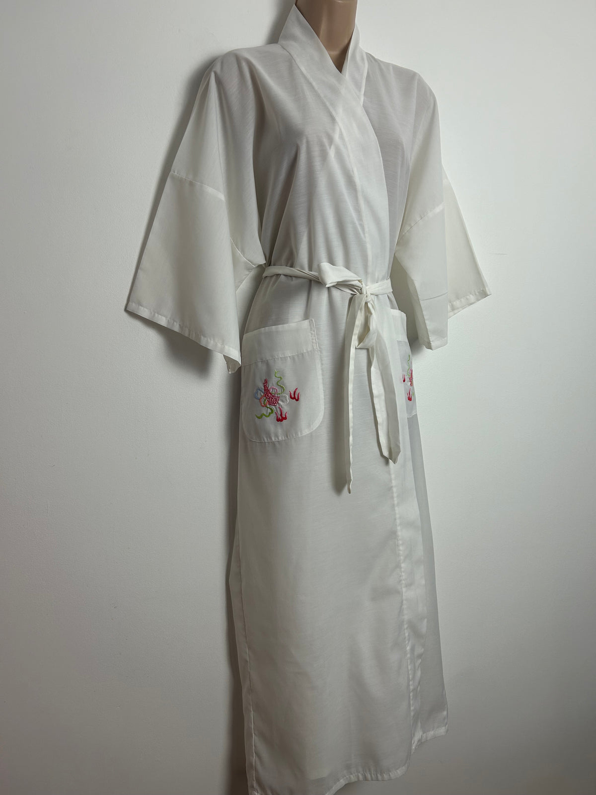 Vintage Size XL (Up to Size 16/18) LONGEVITY Chinese Embroidered Dragon Detail Wrap Dressing Gown House Coat