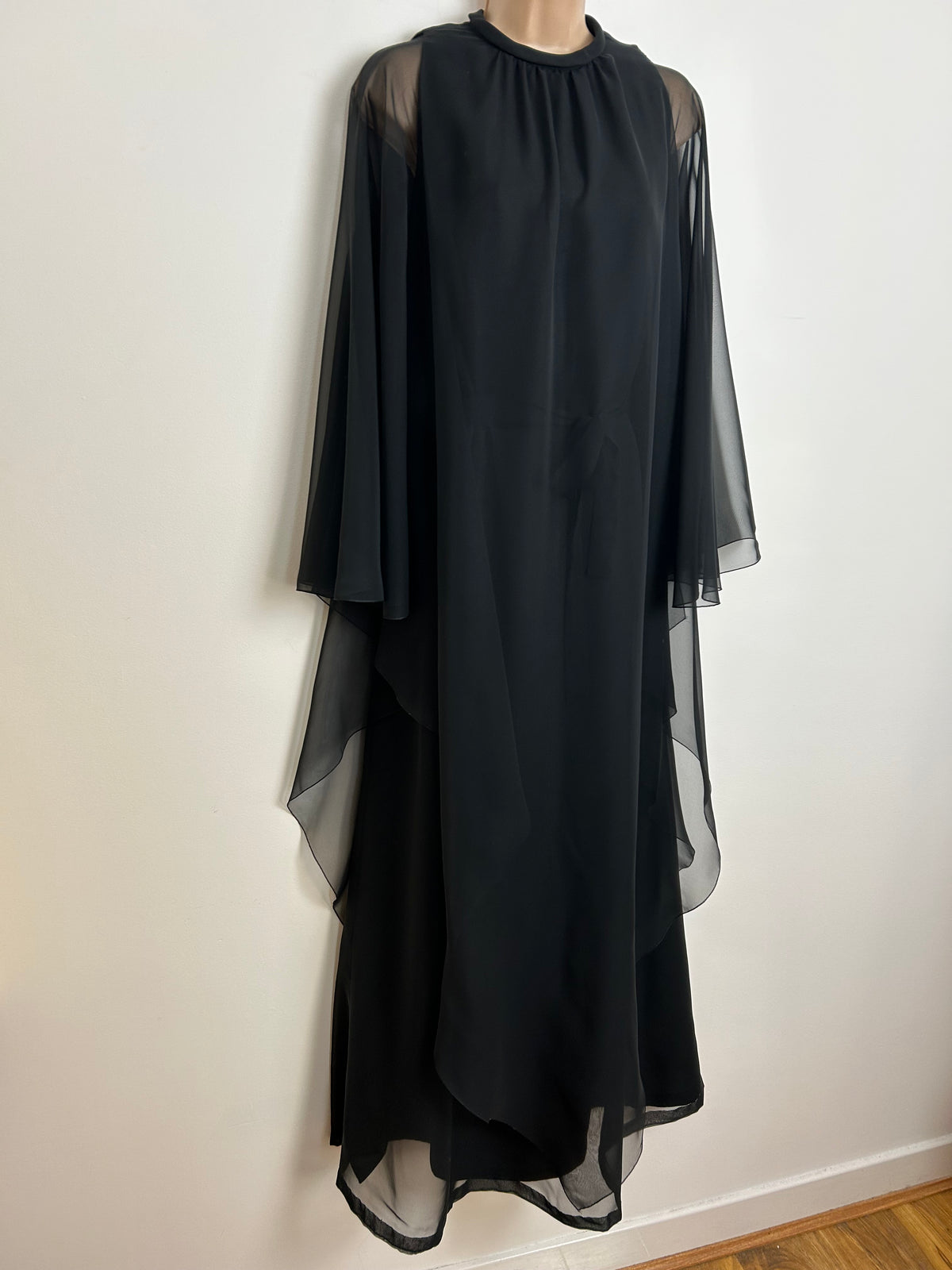 Vintage 1970s Size 12 Black Chiffon Long Floaty Sleeve Belted Layered Occasion Evening Maxi Dress
