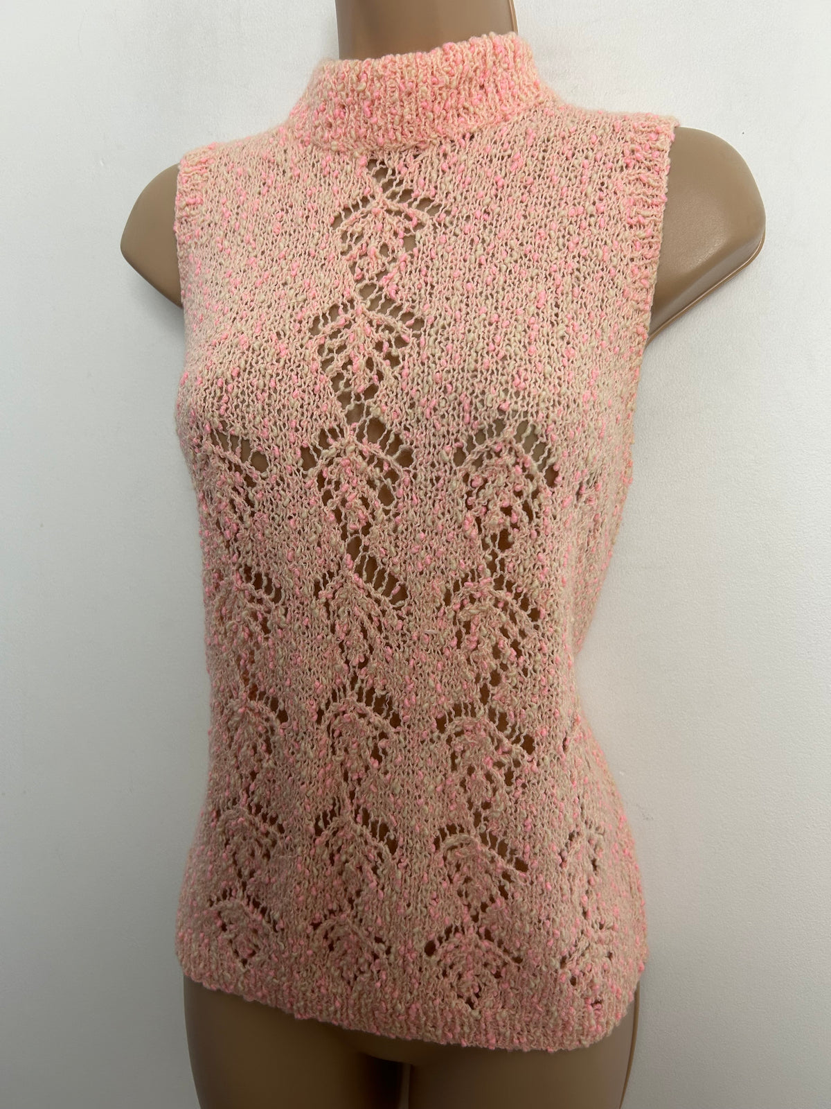 Vintage 1960s Size 10-12 Pink Tones Bobble Wool Turtle Neck Sleeveless Jumper/Tank Top