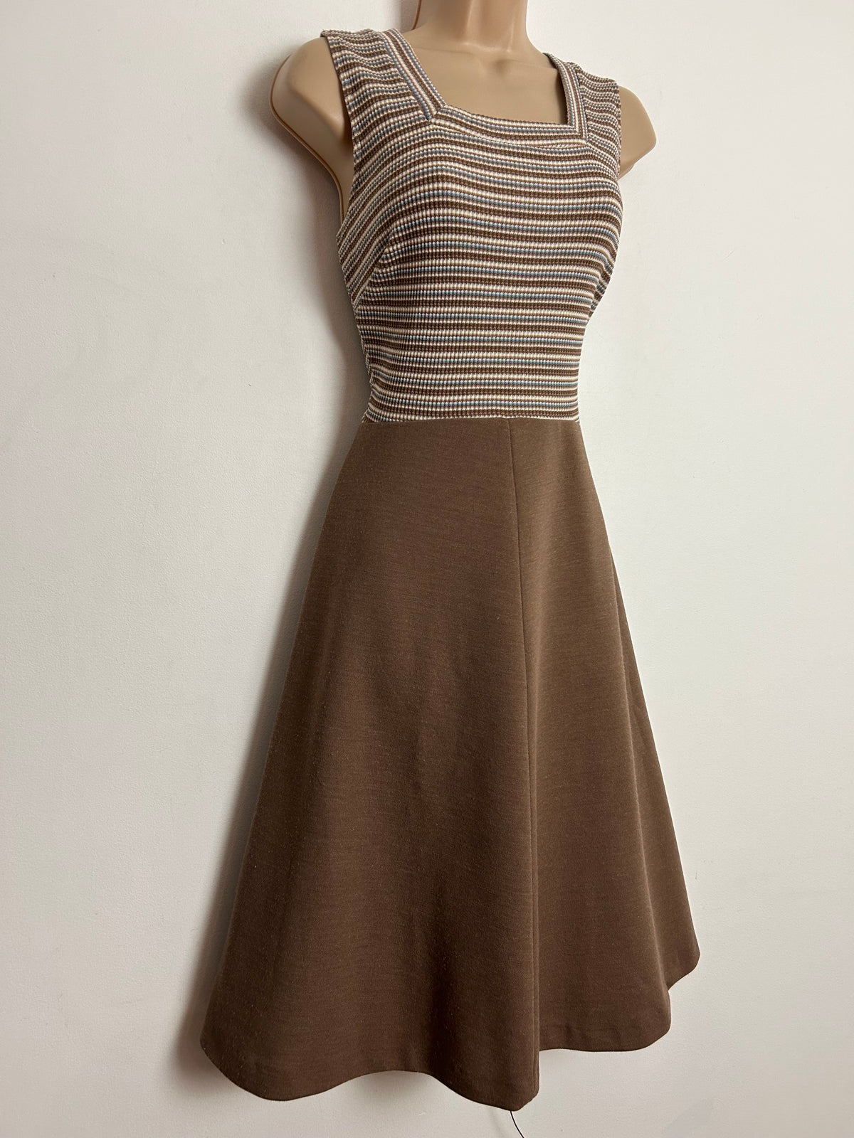 Vintage 1960s DARLING DEBS BY RUTH EIB UK Size 8 Mocha Brown White & Blue Stripe Mod Dress