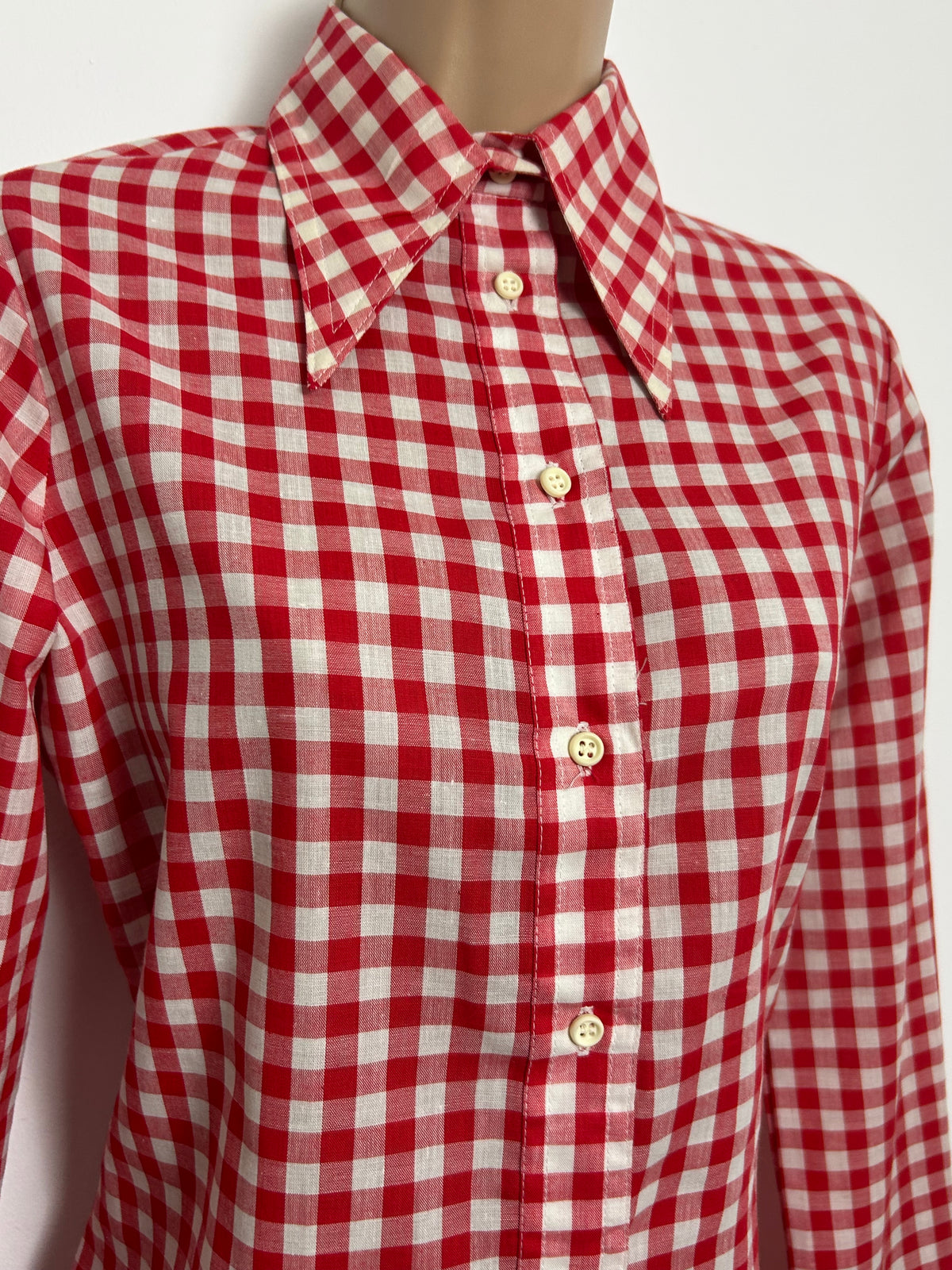 Vintage 1970s Size 12 Red & White Gingham Check Dagger Collar Cotton Shirt