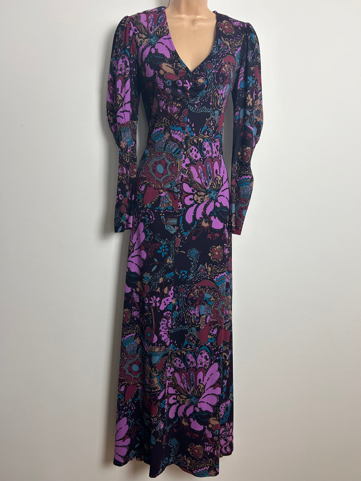 Vintage 1970s Size 10 Black-Purple Pink & Beige Abstract Print Juliet Sleeve Maxi Dress