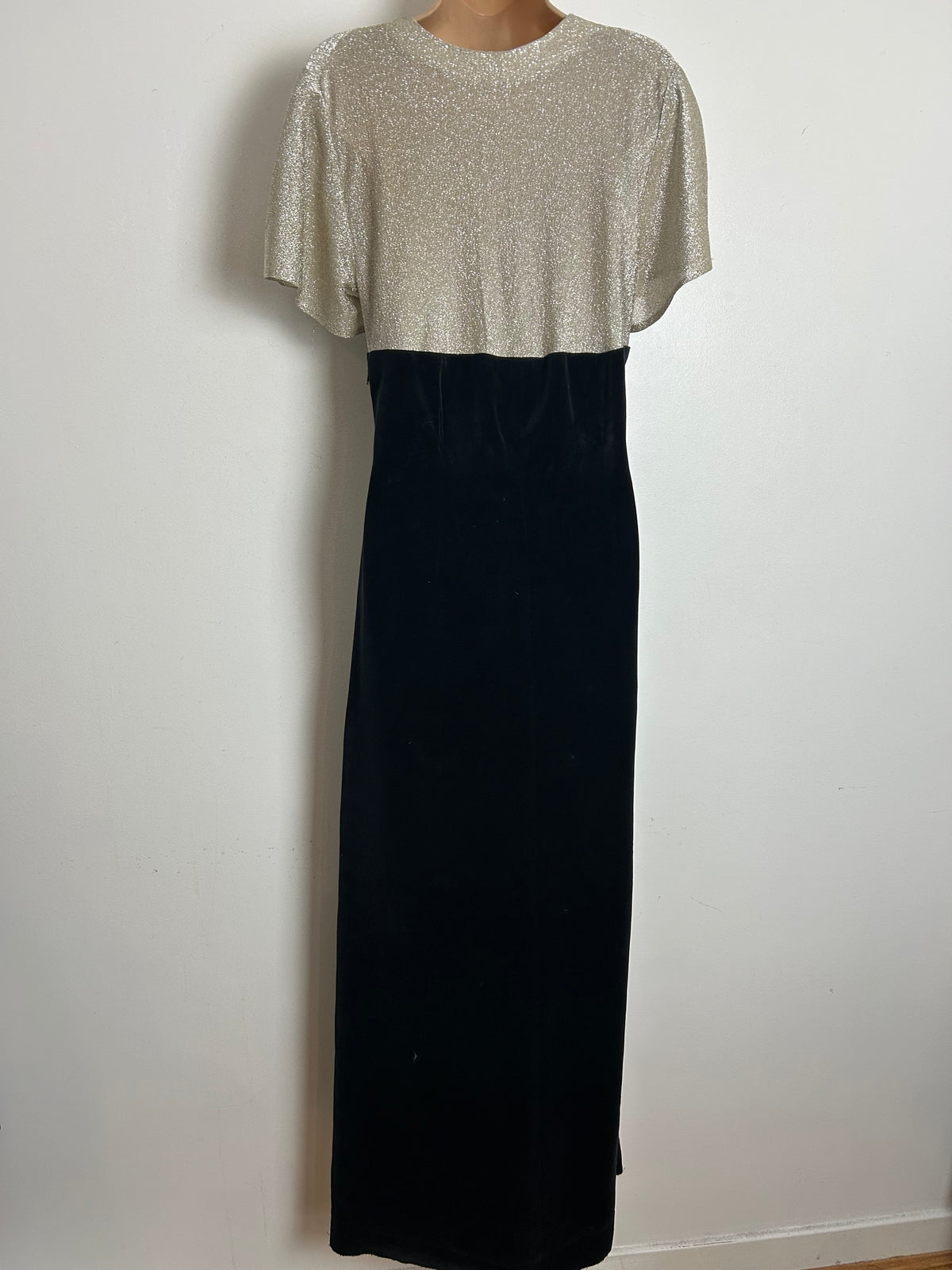Vintage Late 1960s Size 10 Black Velvet & Pale Gold Lurex Evening Occasion Maxi Dress