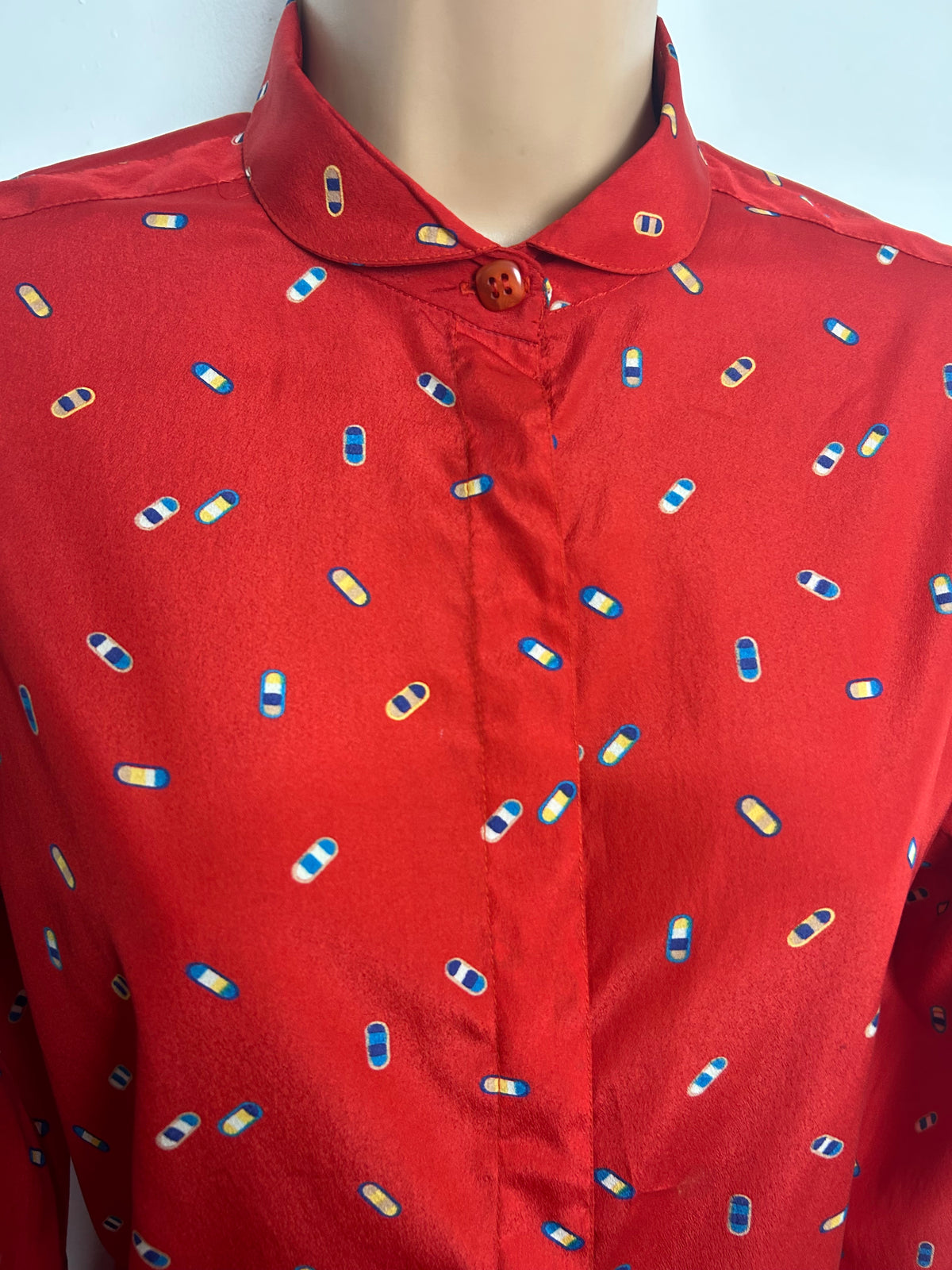 Vintage Early 1980s Size 10-12 Red Abstract Print Long Sleeve Shirt
