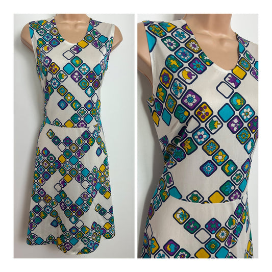 Vintage 1960s Size 12 Cute White Blue & Yellow Check & Floral Print Mod Summer Dress