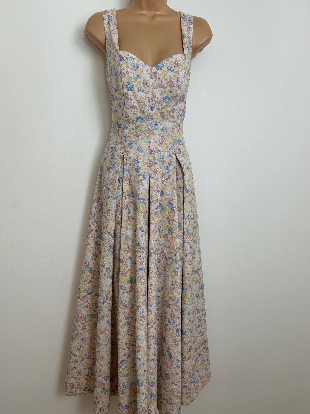 Vintage Late 1980s LAURA ASHLEY Size 8 (12 On Label) Nude Pink & Blue Floral Cotton Pleated Maxi Dress
