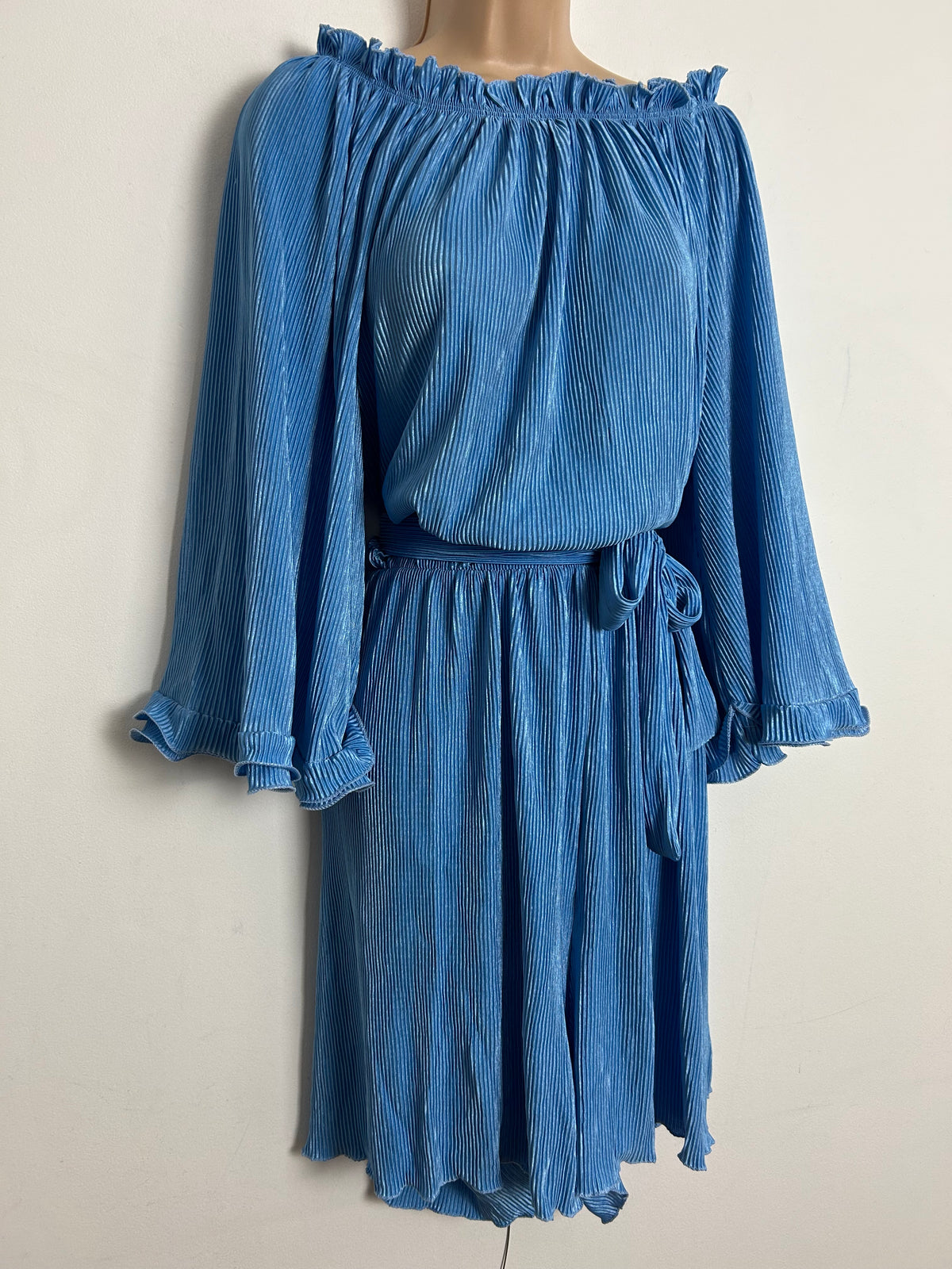 Vintage 1980s UK Size 12 Sky Blue Plisse Pleated Wide Sleeve Belted Culotte Style Playsuit