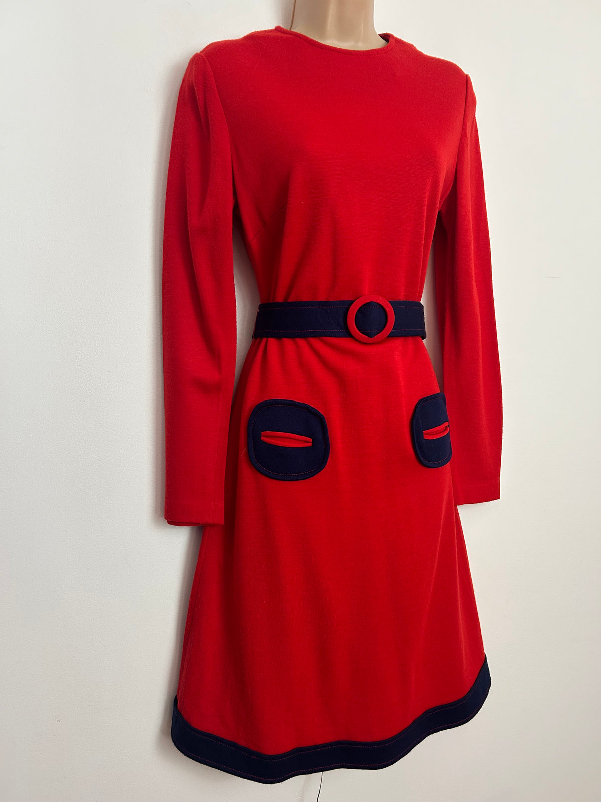 Vintage 1960s Size 10 Red & Navy Blue Contrast Long Sleeve Belted Pocket Detail Mod Jersey Dress