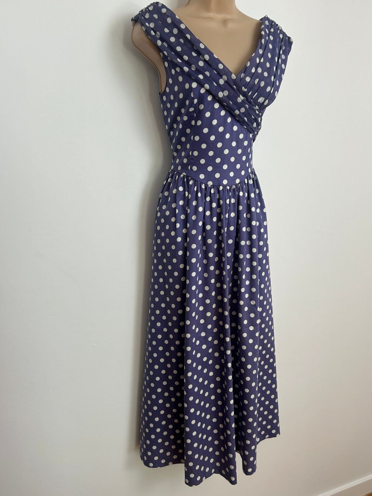 Vintage 1980s LAURA ASHLEY Size 8 (Size 12 On Label) Blue & White Polka Dot Midi Summer Dress