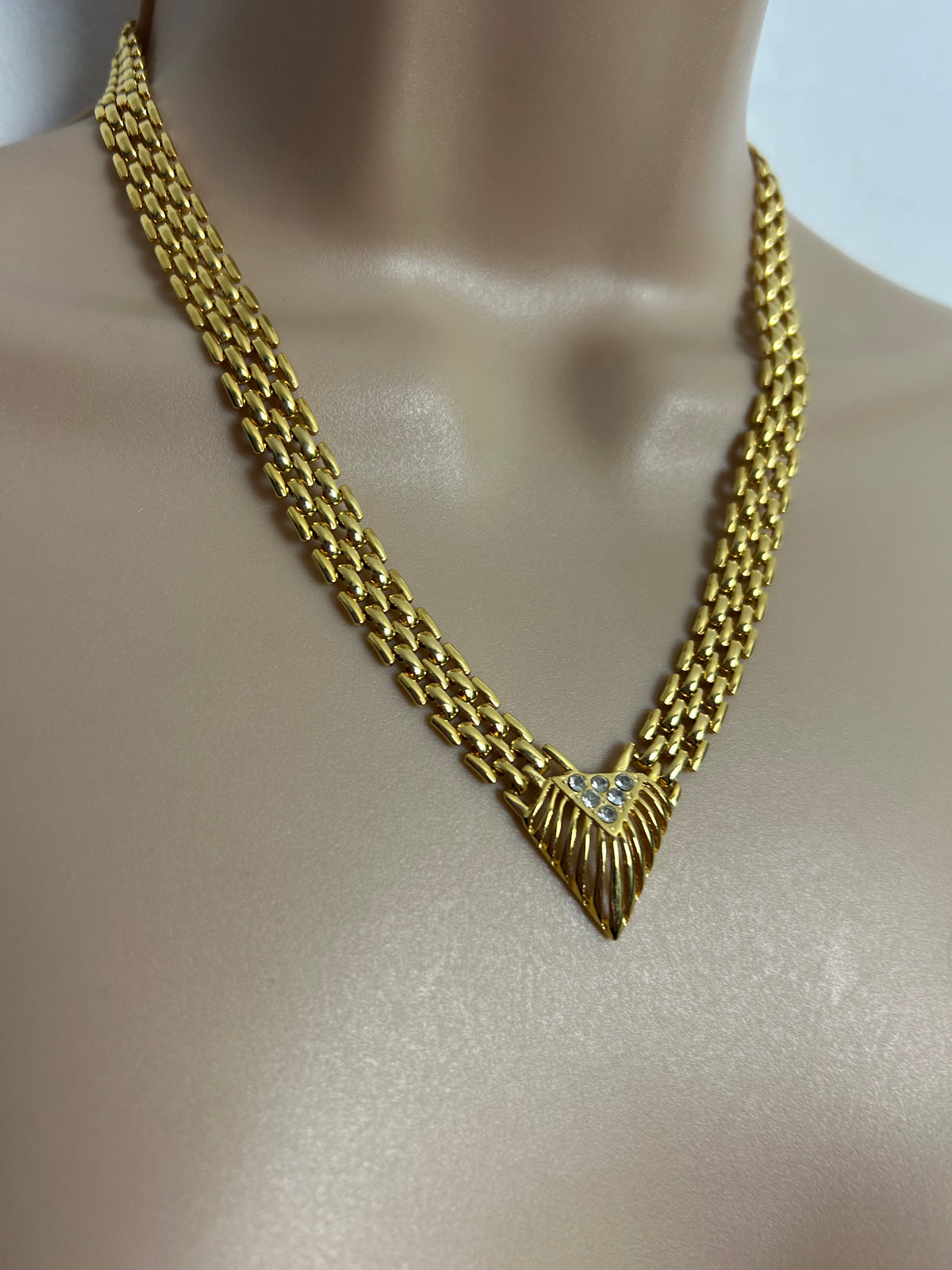 Vintage PIERRE CARDIN Gorgeous Gold Tone Diamante Necklace
